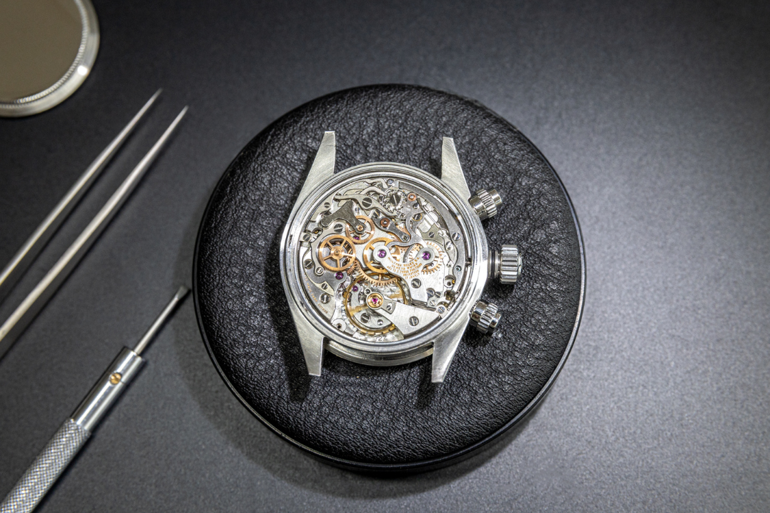 Offenes mechanisches Uhrwerk