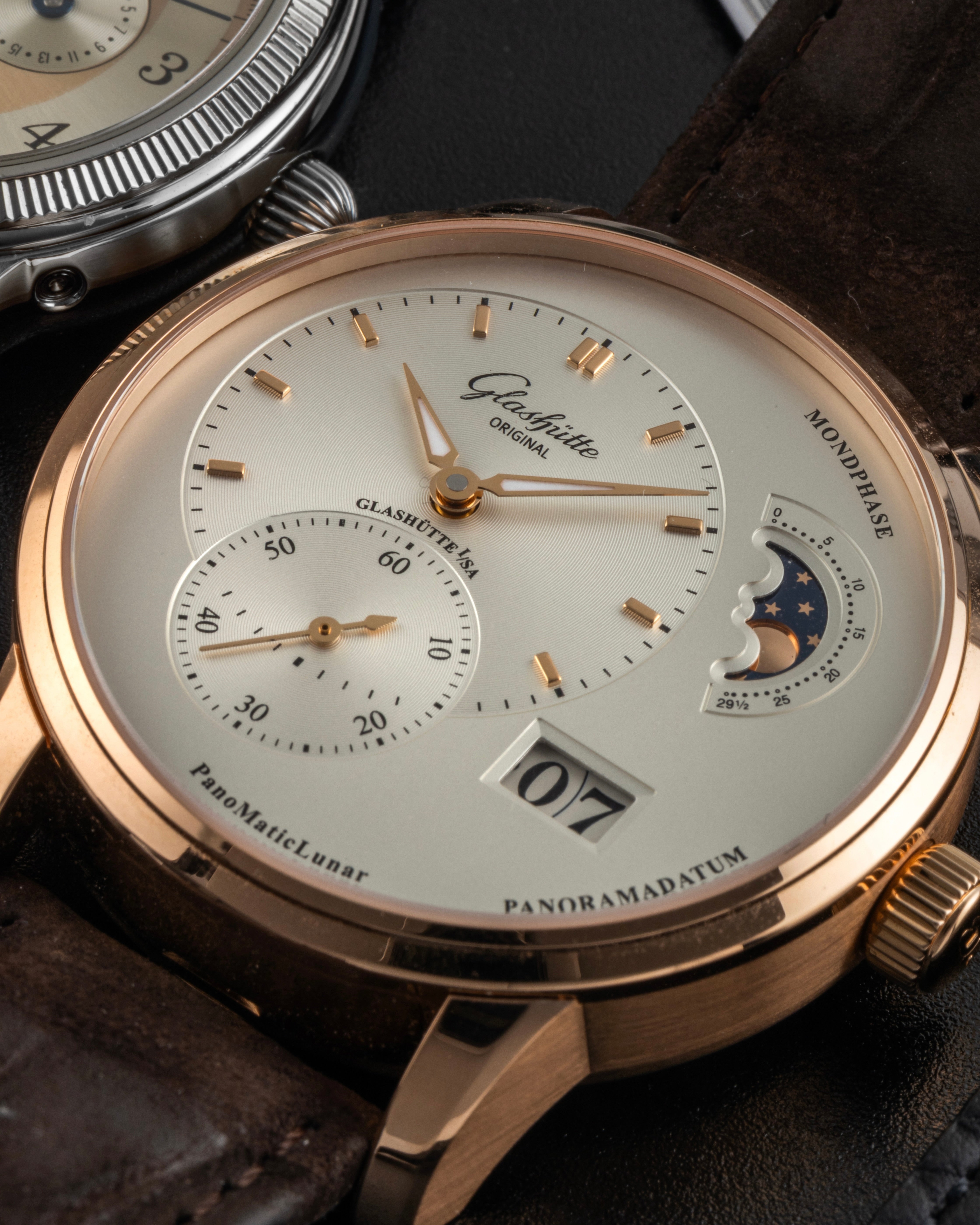 Glashuette Original Senator Gold mit Mondphase