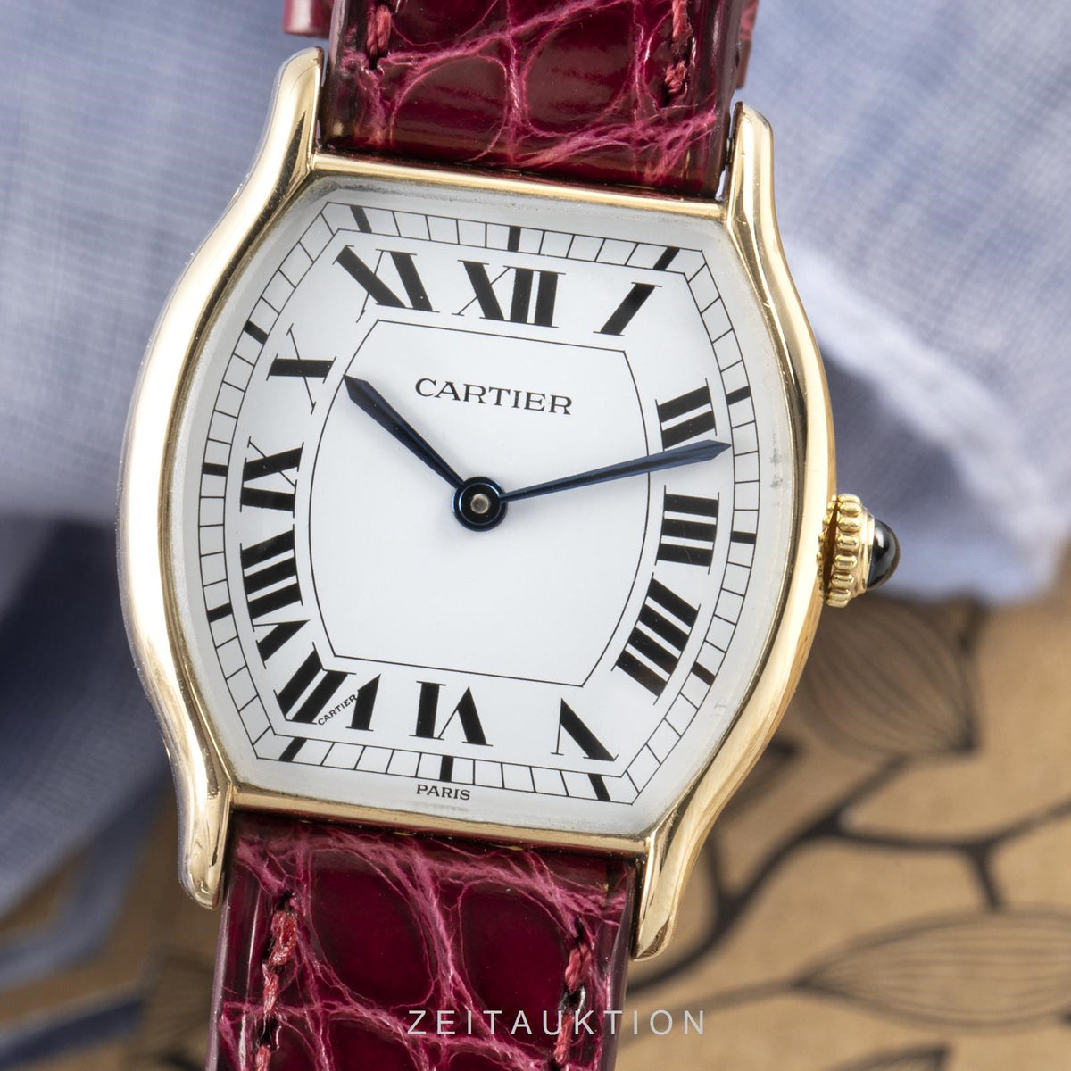 Cartier Tortue 18 ct gold manual winding 107 2100223