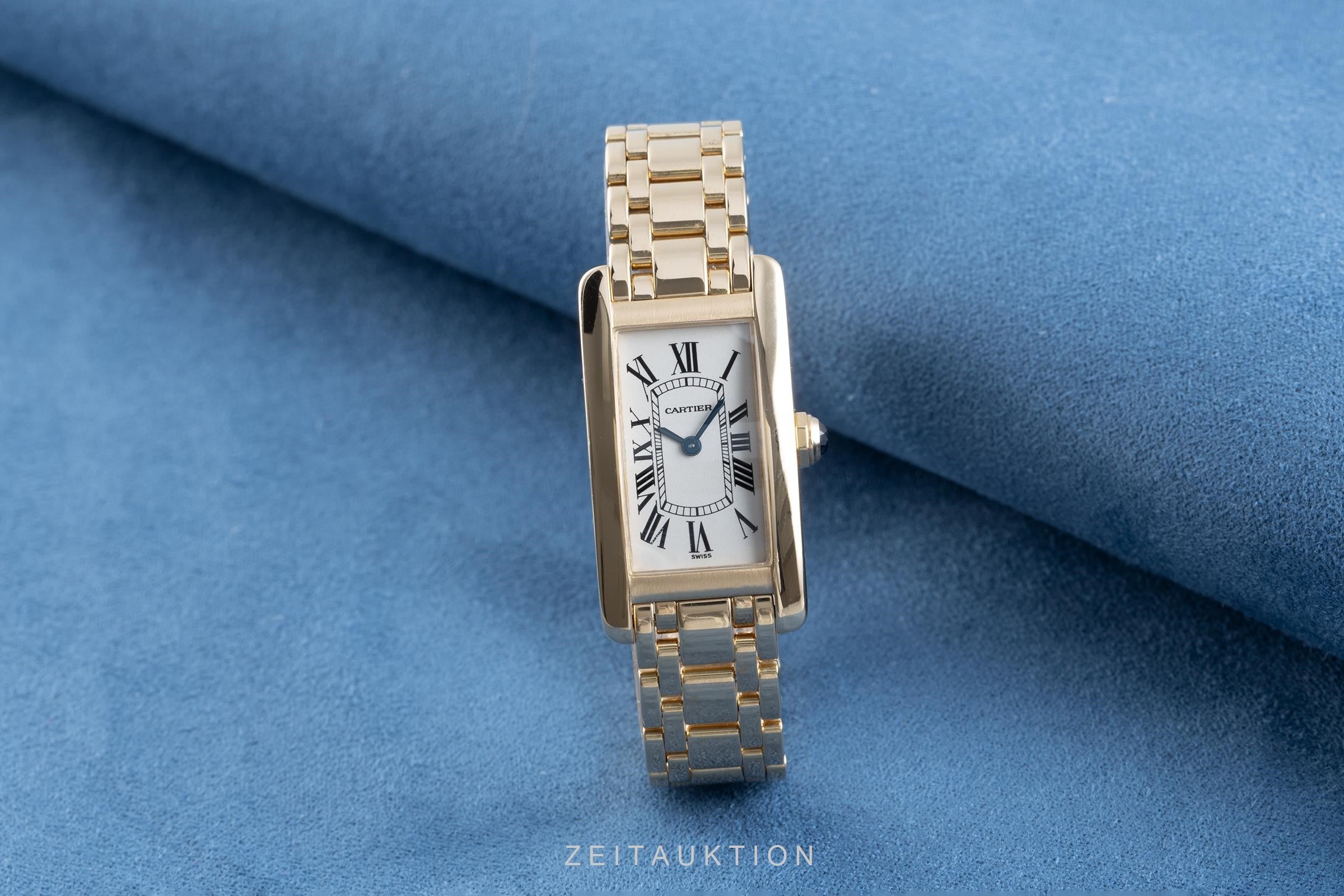 Cartier Tank Américaine 18 ct gold quartz Kal. 157.06 Ref. 1710