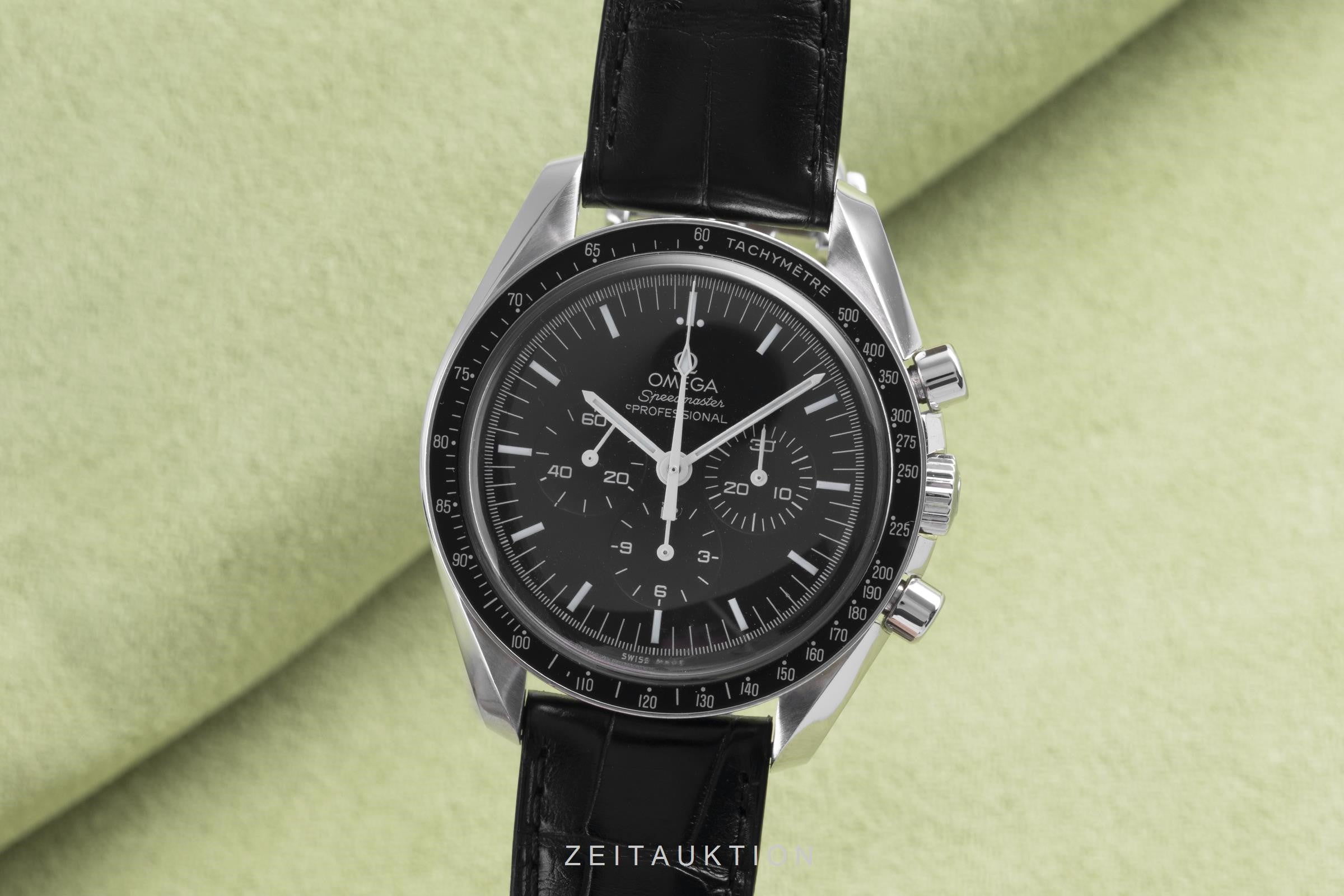 Omega Speedmaster chronograph steel manual winding men's watch 311.33.42.30.01.001  [2104258]