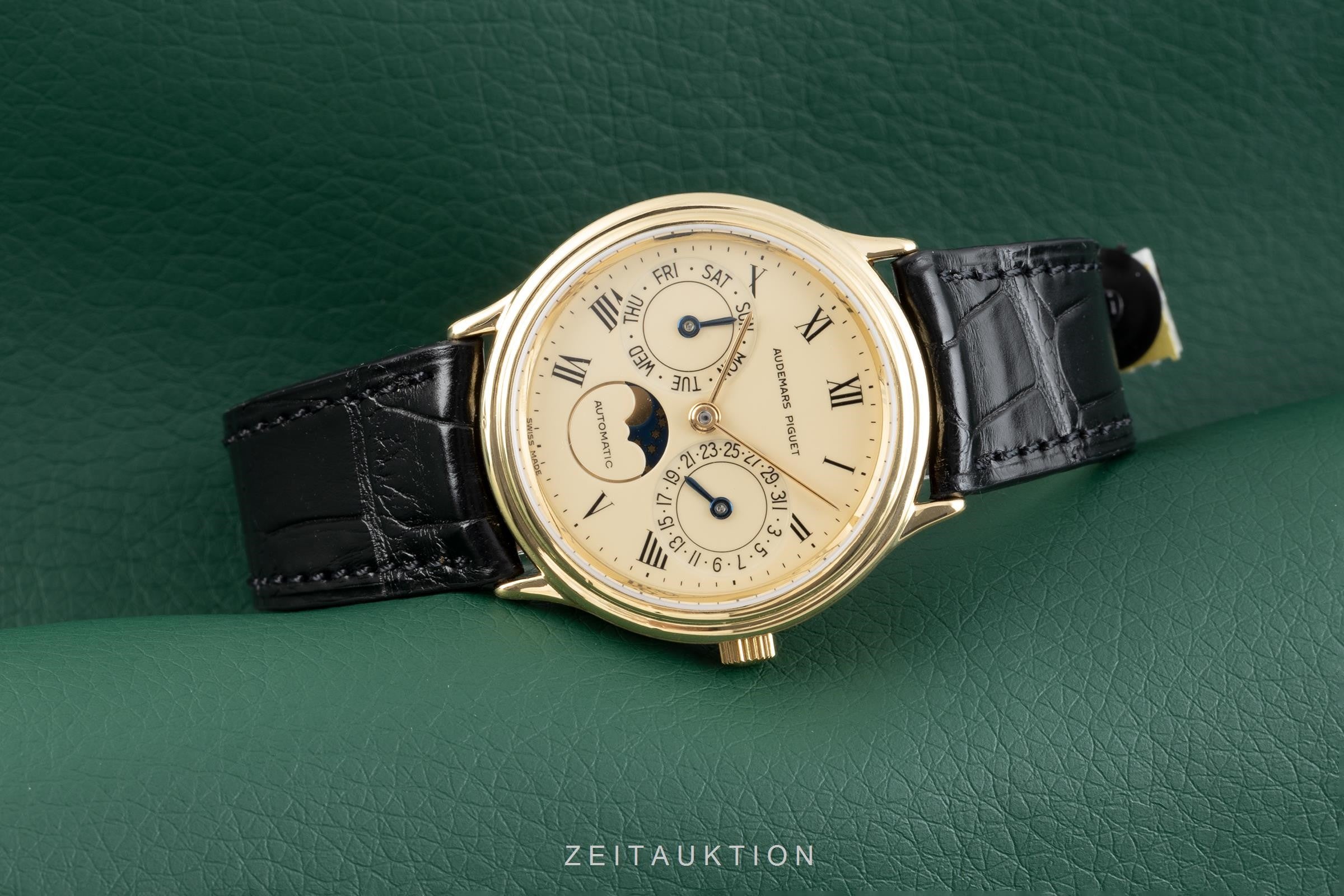 Audemars Piguet Day-Date Moonphase 18 ct gold automatic men's watch  [2104318]