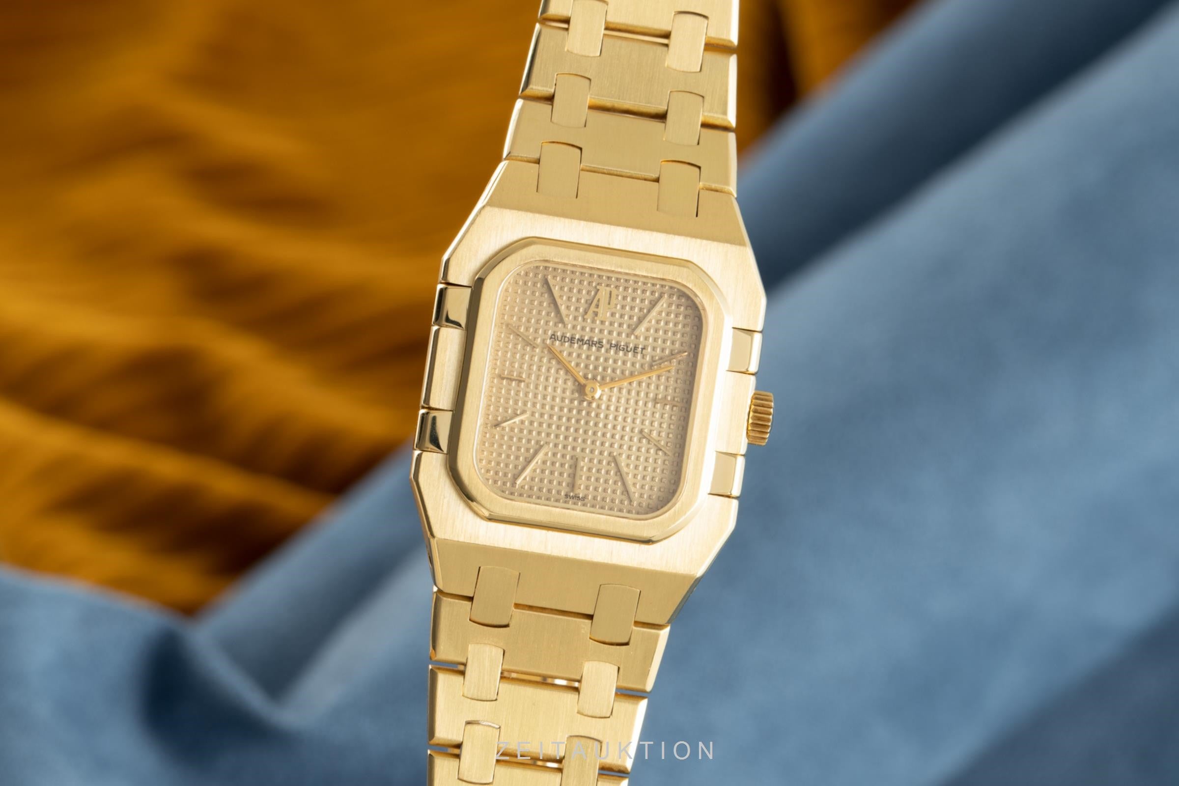 Audemars Piguet Royal Oak oro 18 ct quarzo orologio da donna  [2105583]