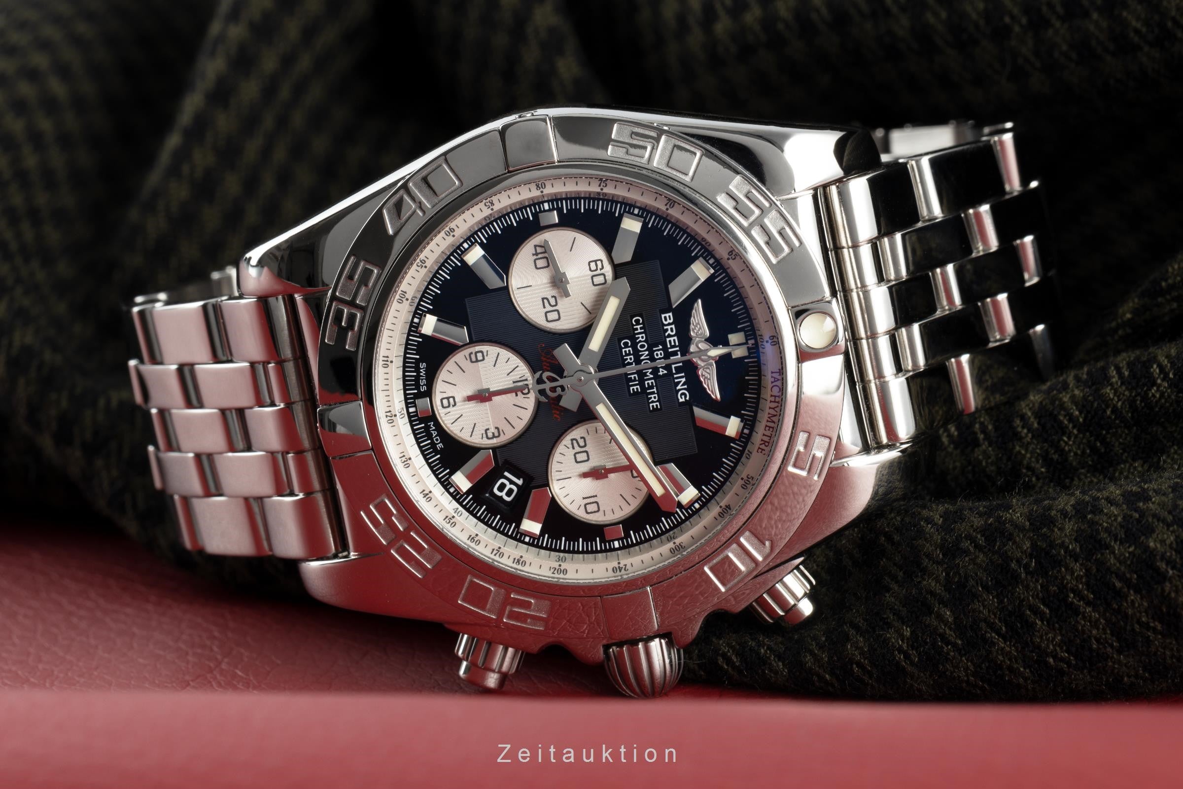Breitling Chronomat chronograph steel automatic men's watch AB0110 LP: 8100EUR  [2106178]