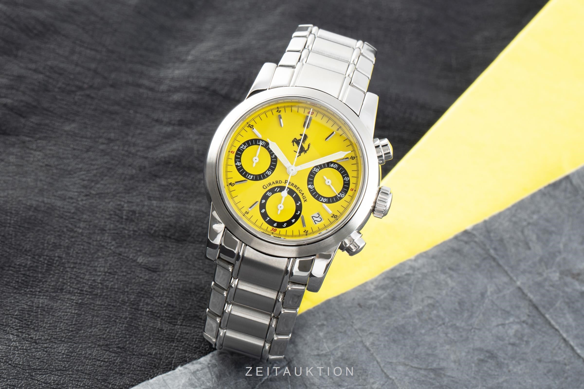 Girard Perregaux Ferrari chronograph steel automatic men's watch 8020  [2106179]