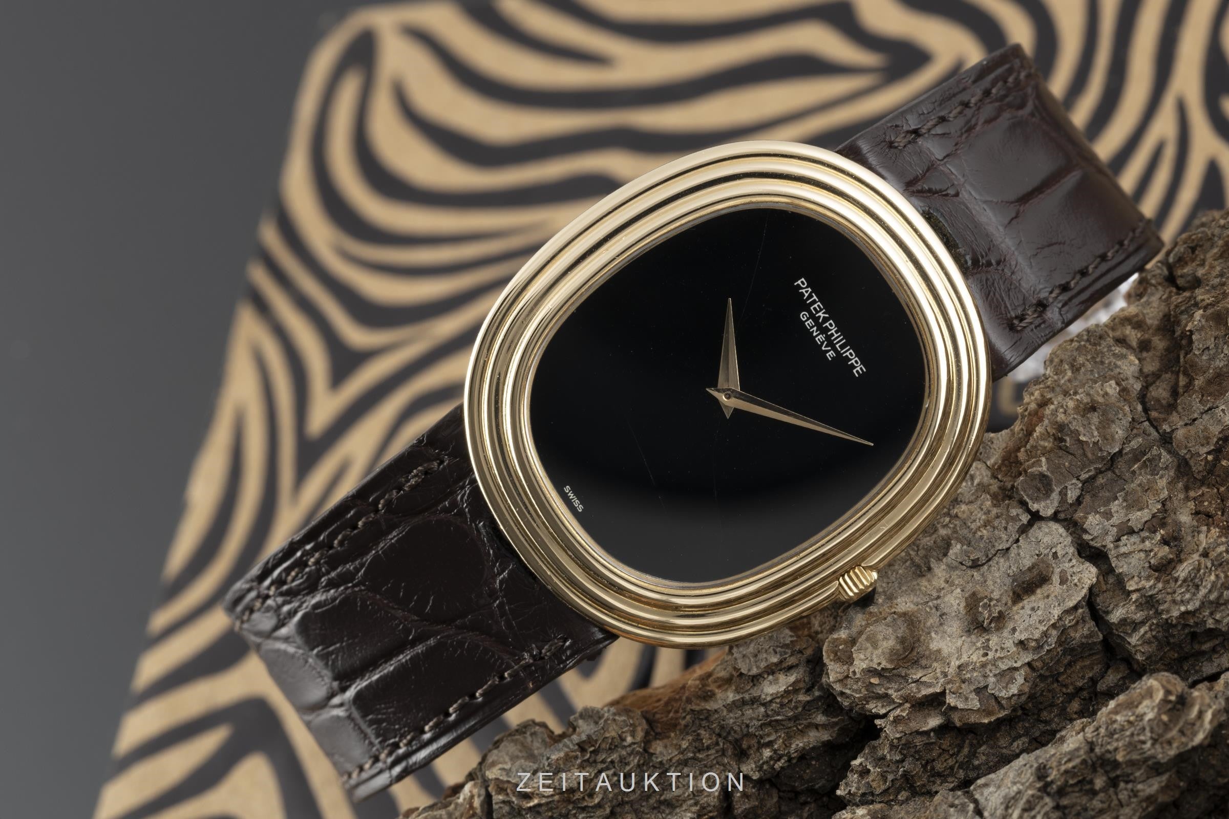 Patek Philippe Ellipse 18 ct gold automatic men's watch 3634  [2106522]