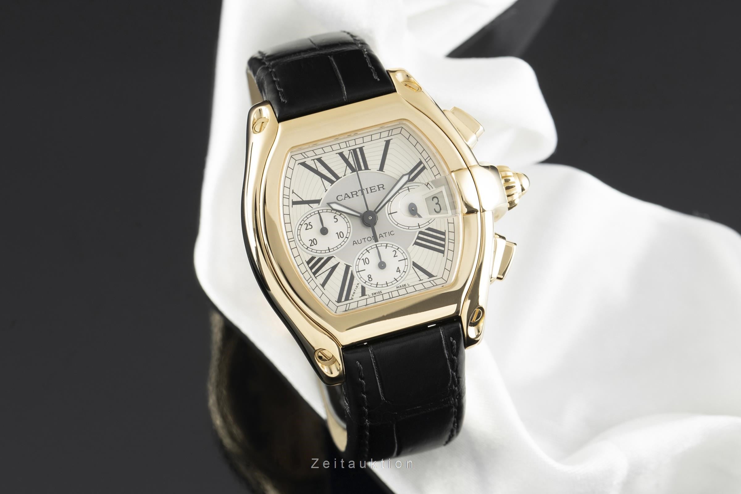 Cartier Roadster chronograph 18 ct gold automatic men's watch 2619  [2107547]