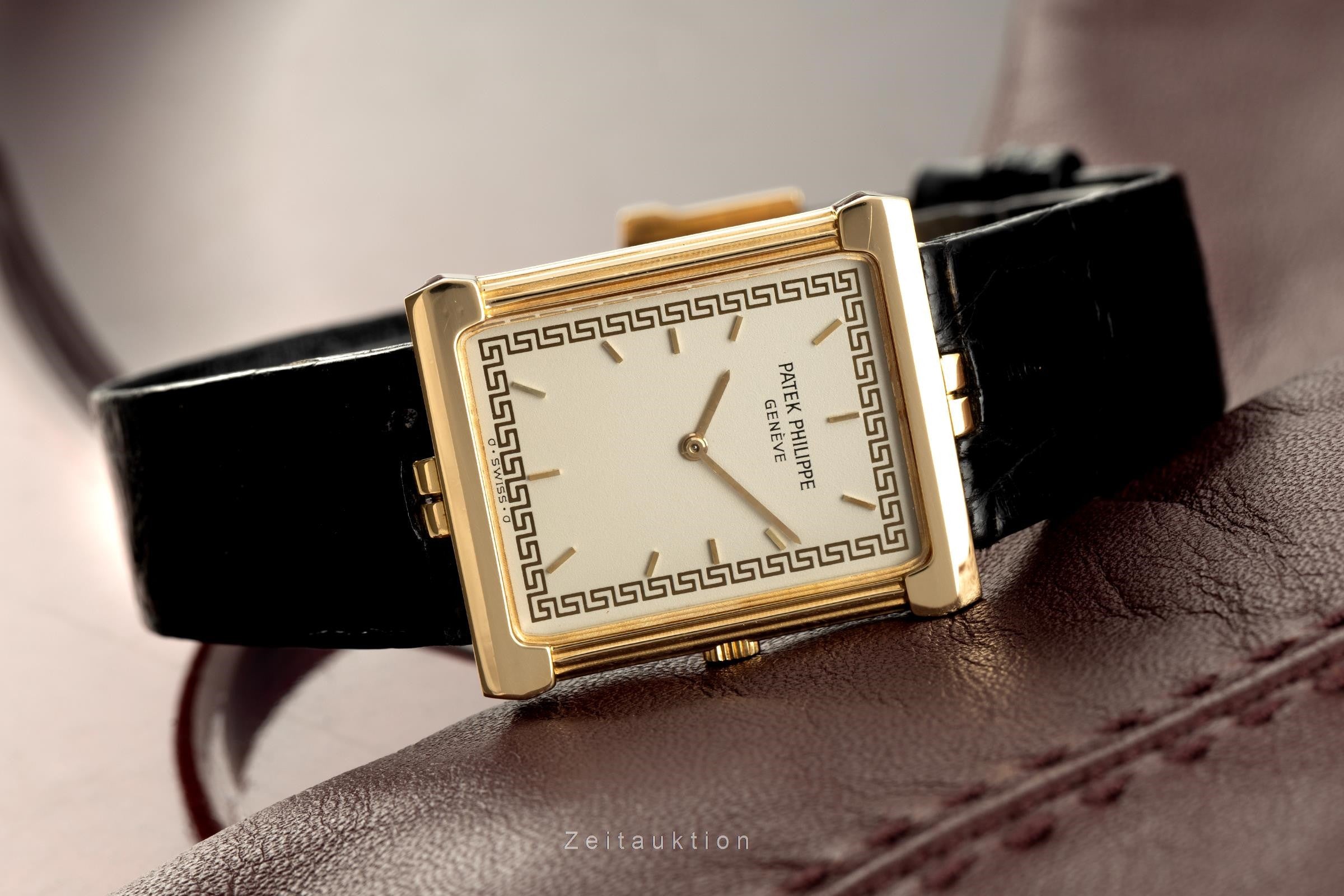 Patek Philippe Les Grecques 18 ct gold manual winding Kal. 177 Ref