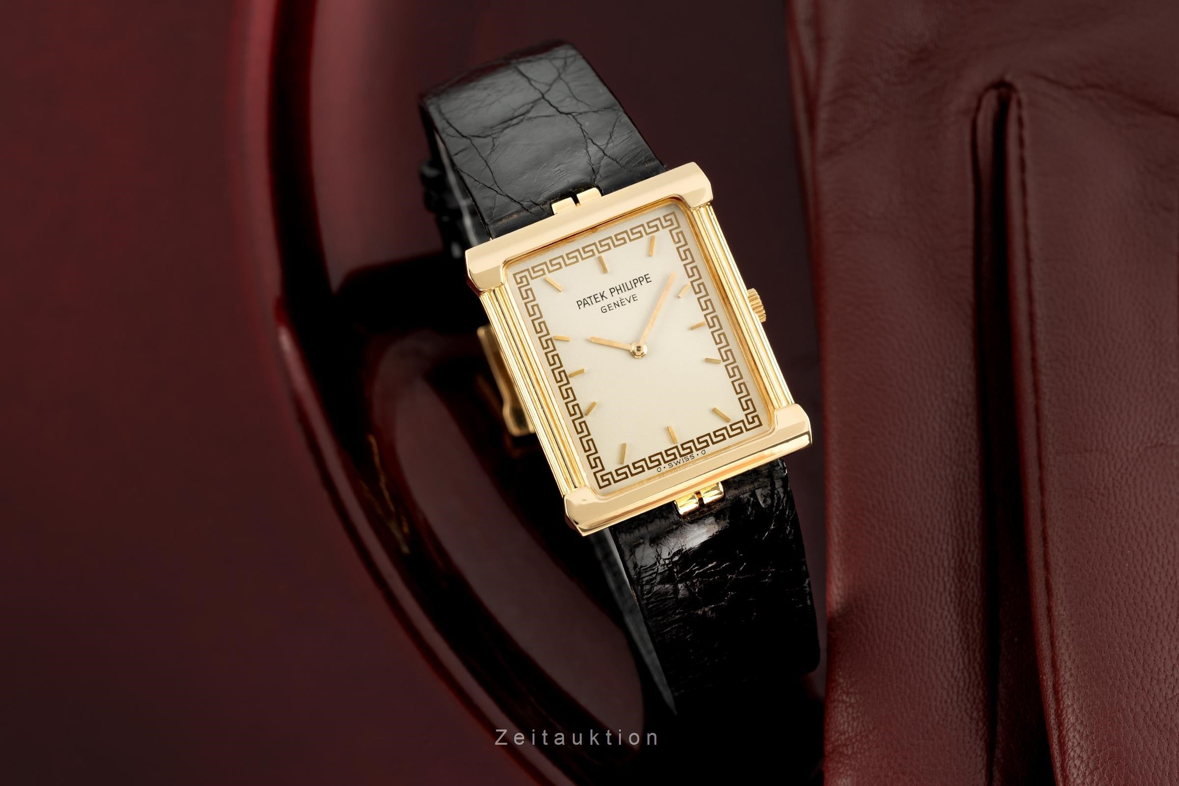 Patek Philippe Les Grecques 18 ct gold manual winding Kal. 177 Ref