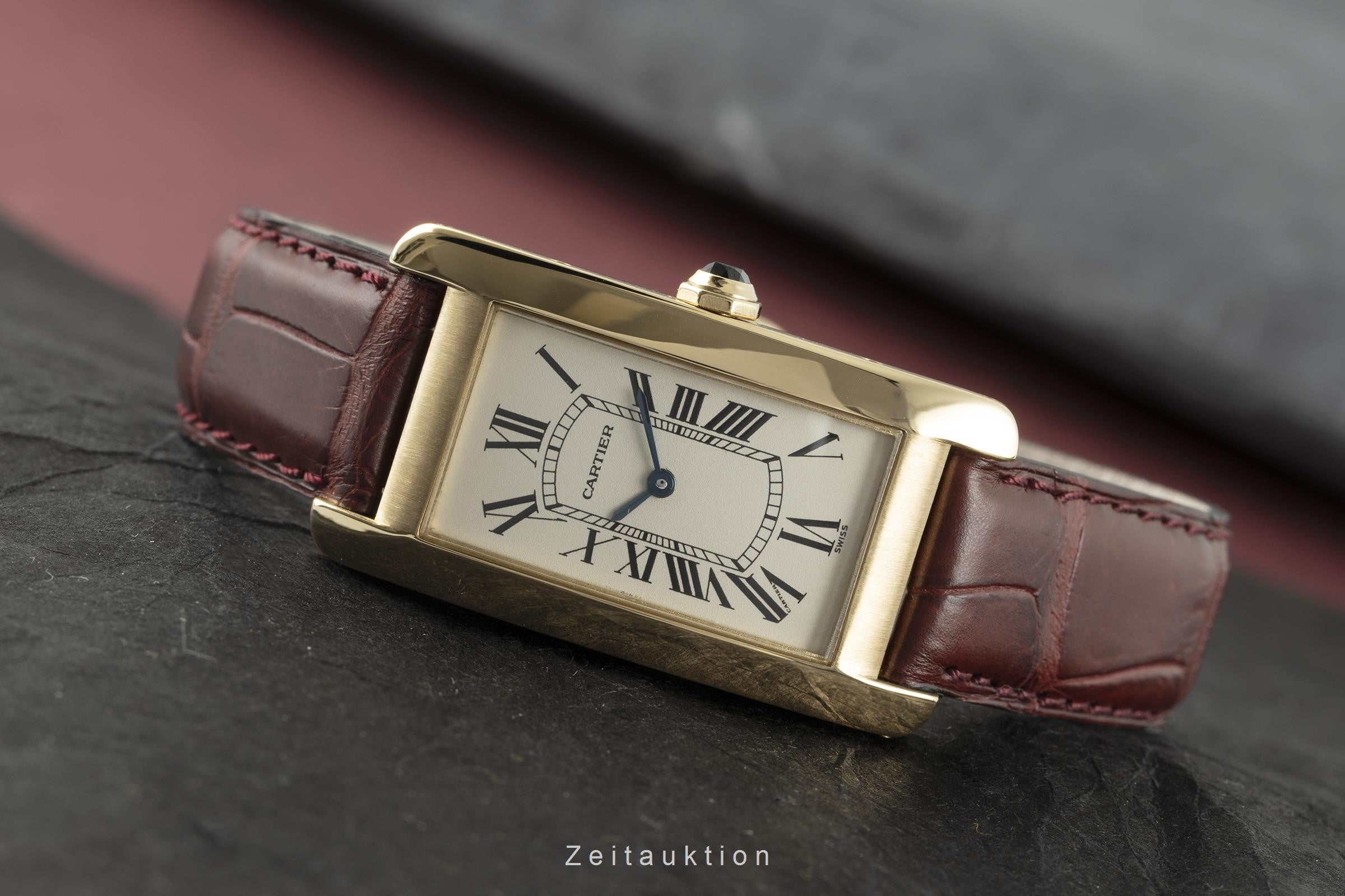 Cartier Tank Américaine or 18 ct quartz unisexe 1720 LP: 15400EUR  [2108204]
