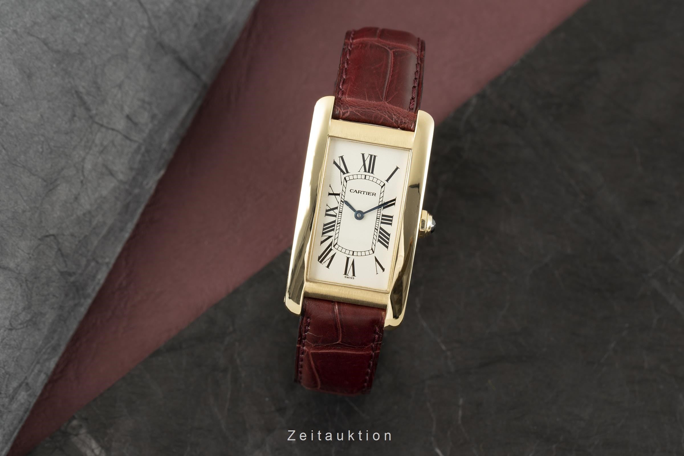 Cartier Tank Américaine or 18 ct quartz unisexe 1720 LP: 15400EUR  [2108204]