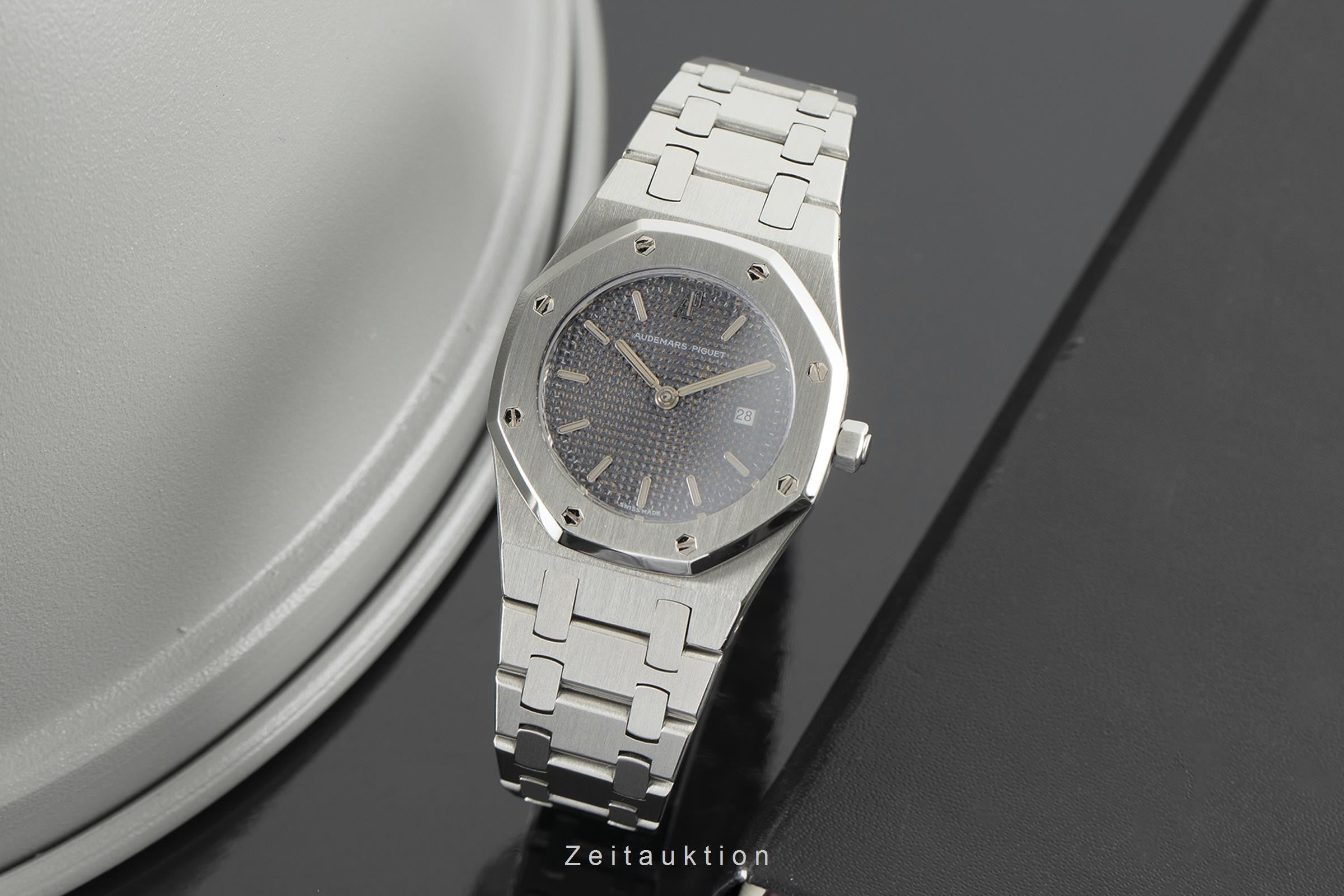 Audemars Piguet Royal Oak acier quartz montre pour femmes  [2108486]