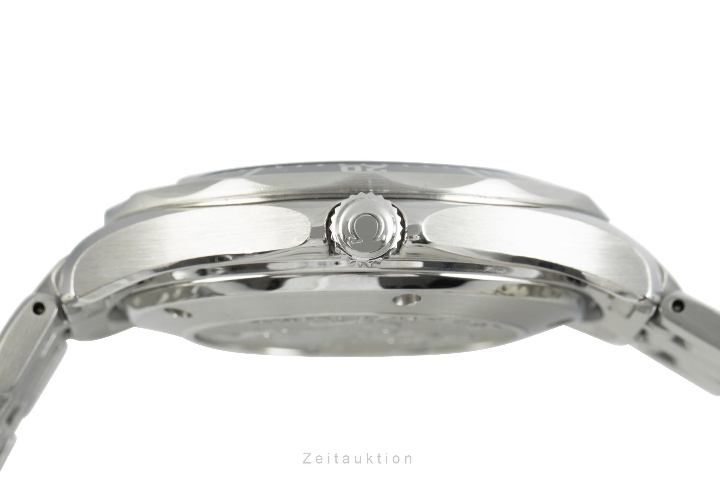 Omega Seamaster Diver 300M Co-Axial Stahl Ref. 212.30.41.20.01.002 VP: 5100 € [2108533]