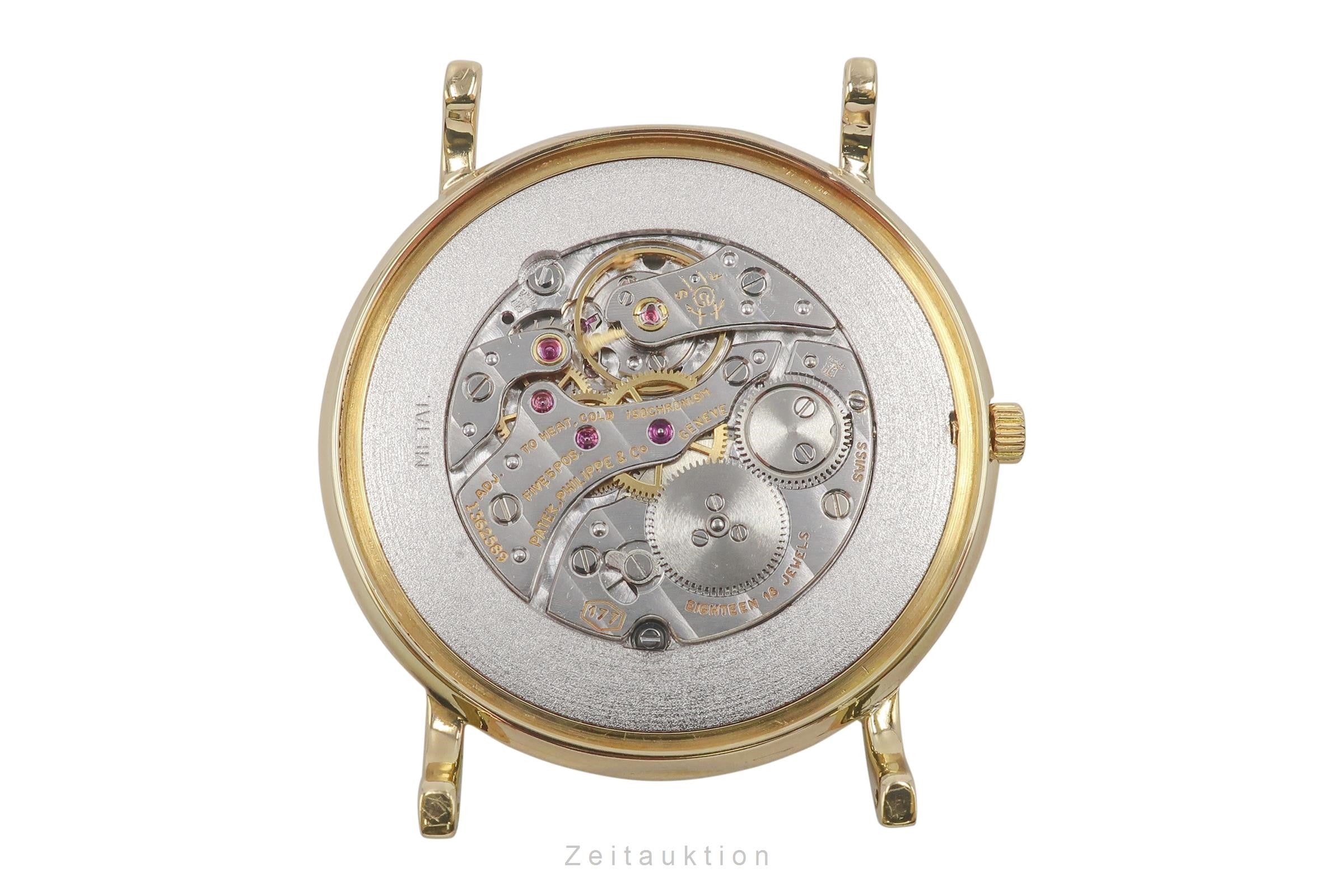 Patek Philippe Calatrava 18 ct gold manual winding 177 Ref