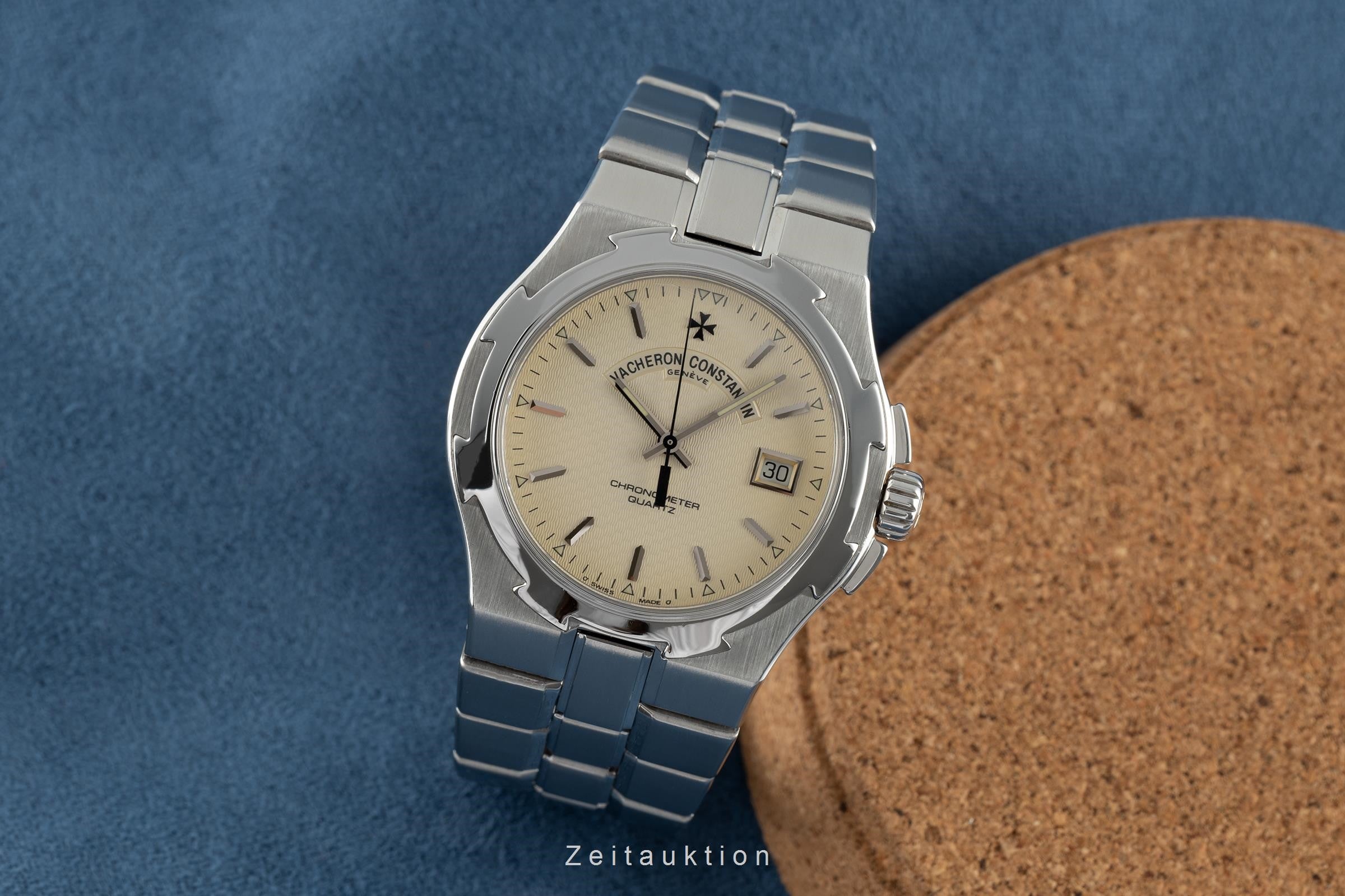 Vacheron & Constantin Overseas steel quartz men's watch 42040-72040/1  [2108746]