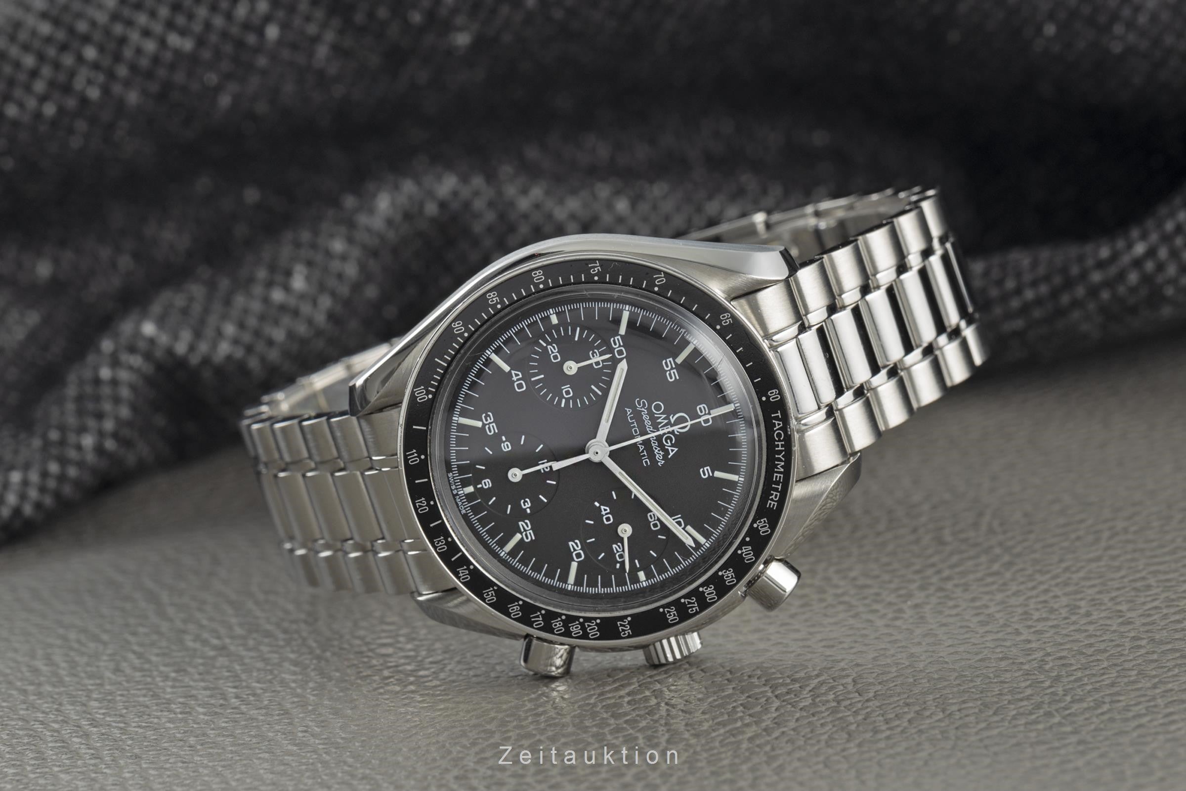 Omega Speedmaster chronograph steel automatic Kal. 3220 Ref