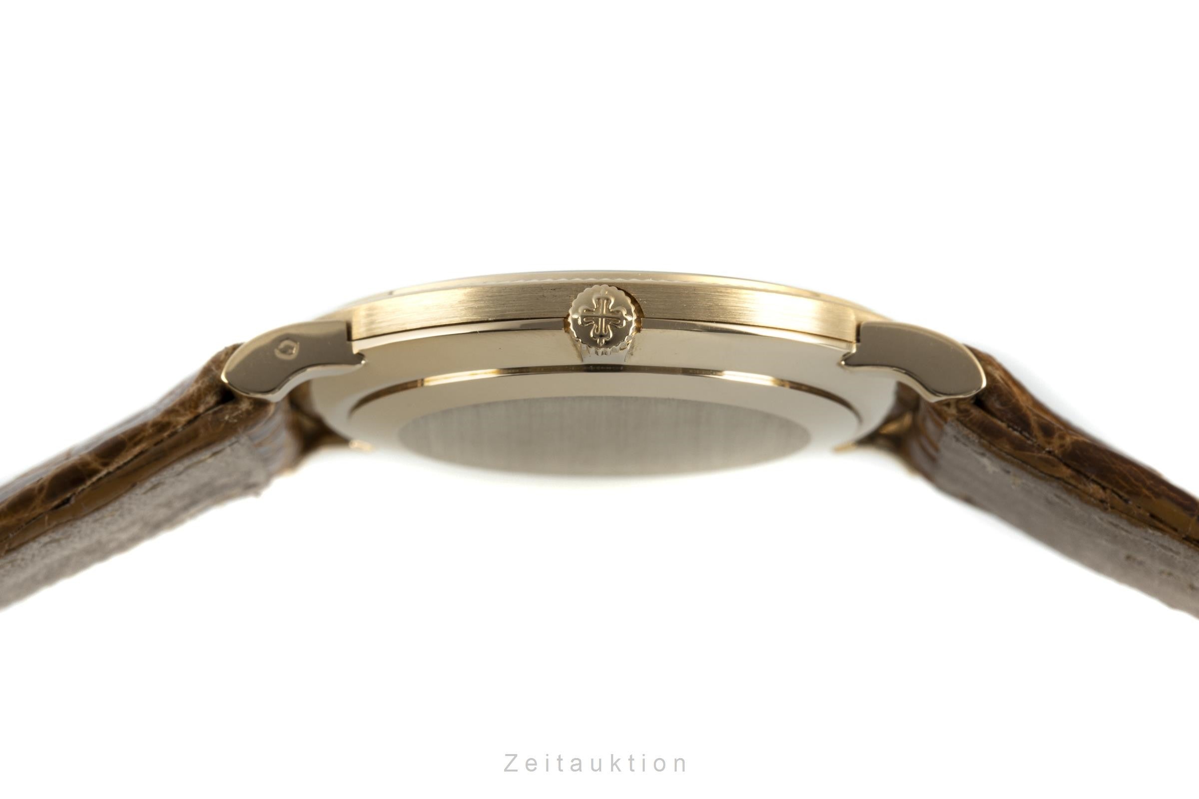 Patek Philippe Calatrava 18K (0,750) Gold Handaufzug Herrenuhr Ref. 3919  [2109352]