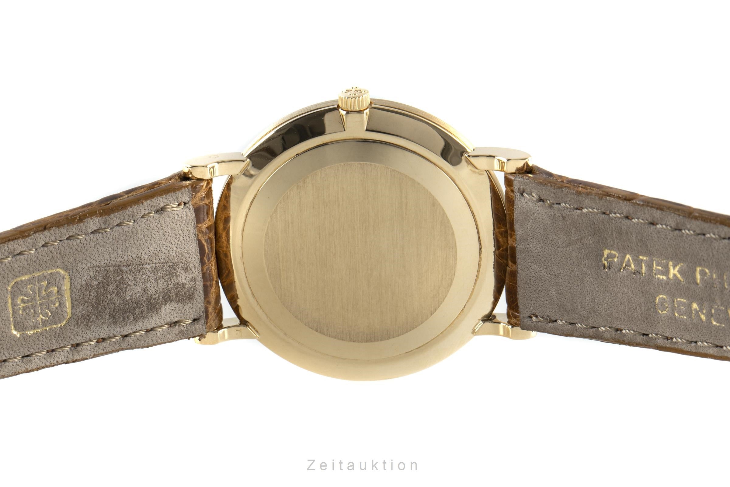 Patek Philippe Calatrava 18K (0,750) Gold Handaufzug Herrenuhr Ref. 3919  [2109352]