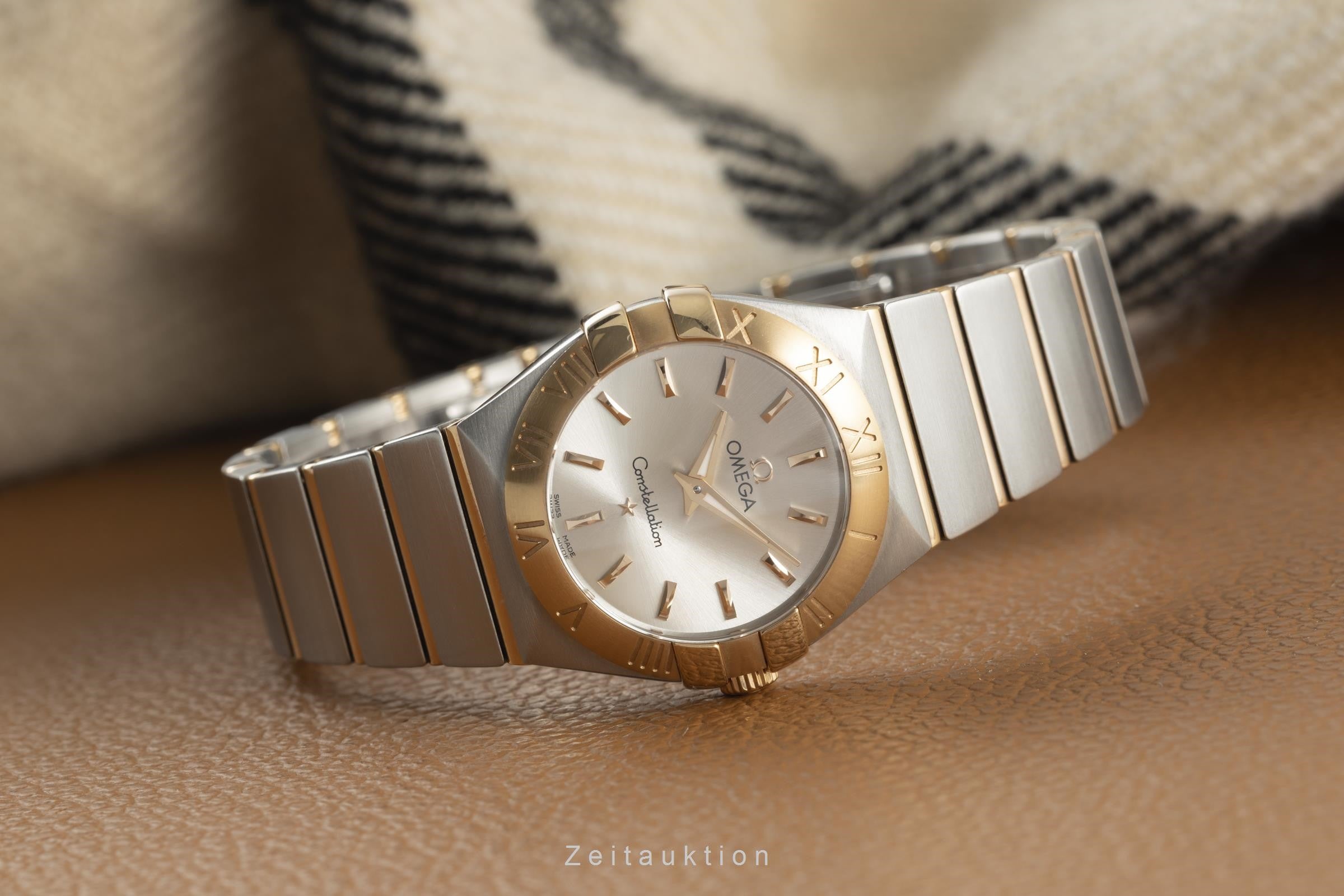 Omega Constellation steel / gold quartz women's watch 123.20.27.60.02.001, 795.1011 LP: 3800EUR  [2109725]
