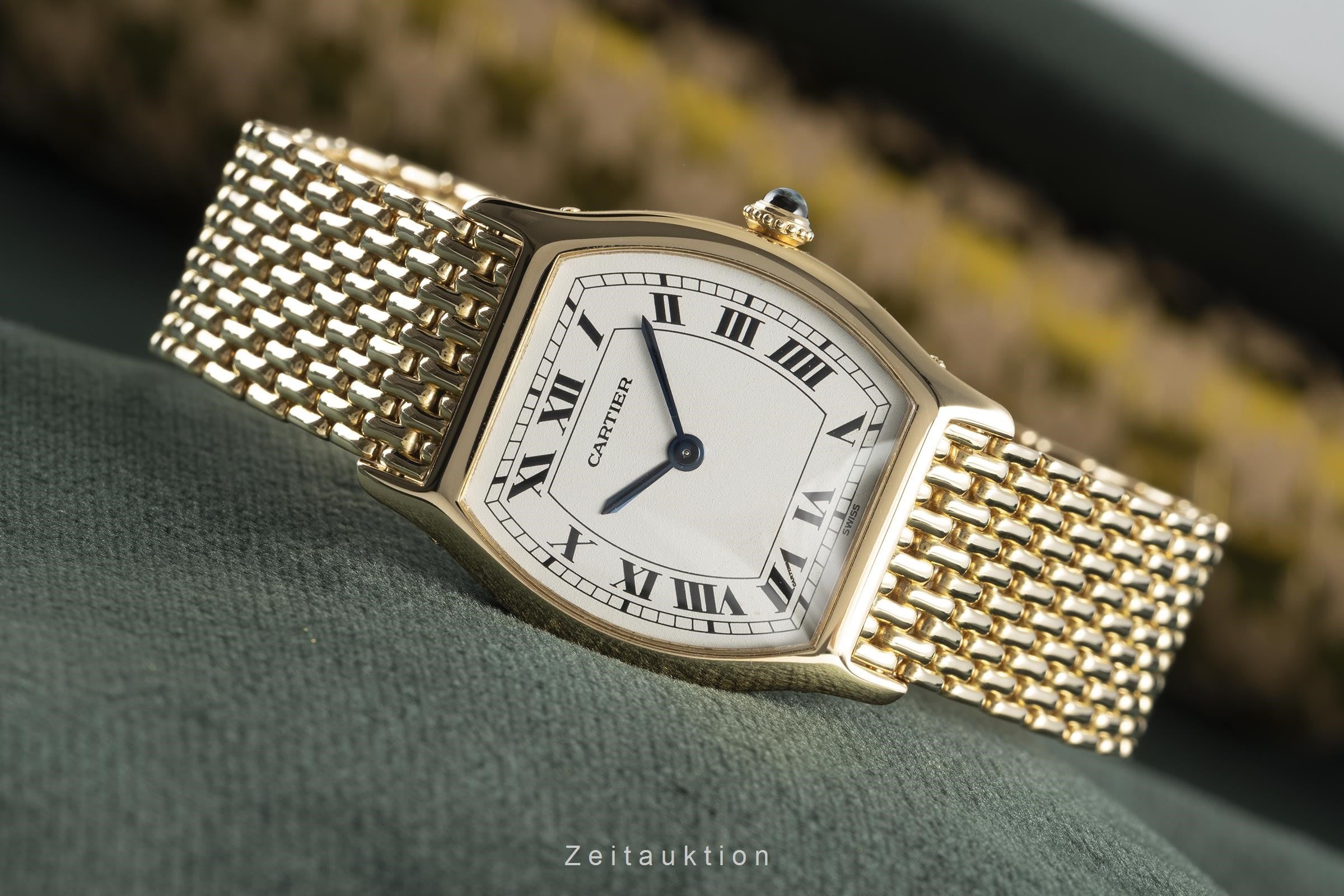 Cartier Tortue Paris Lady 18K (0,750) Gold Handaufzug Damenuhr Ref. 96069 [2109965]