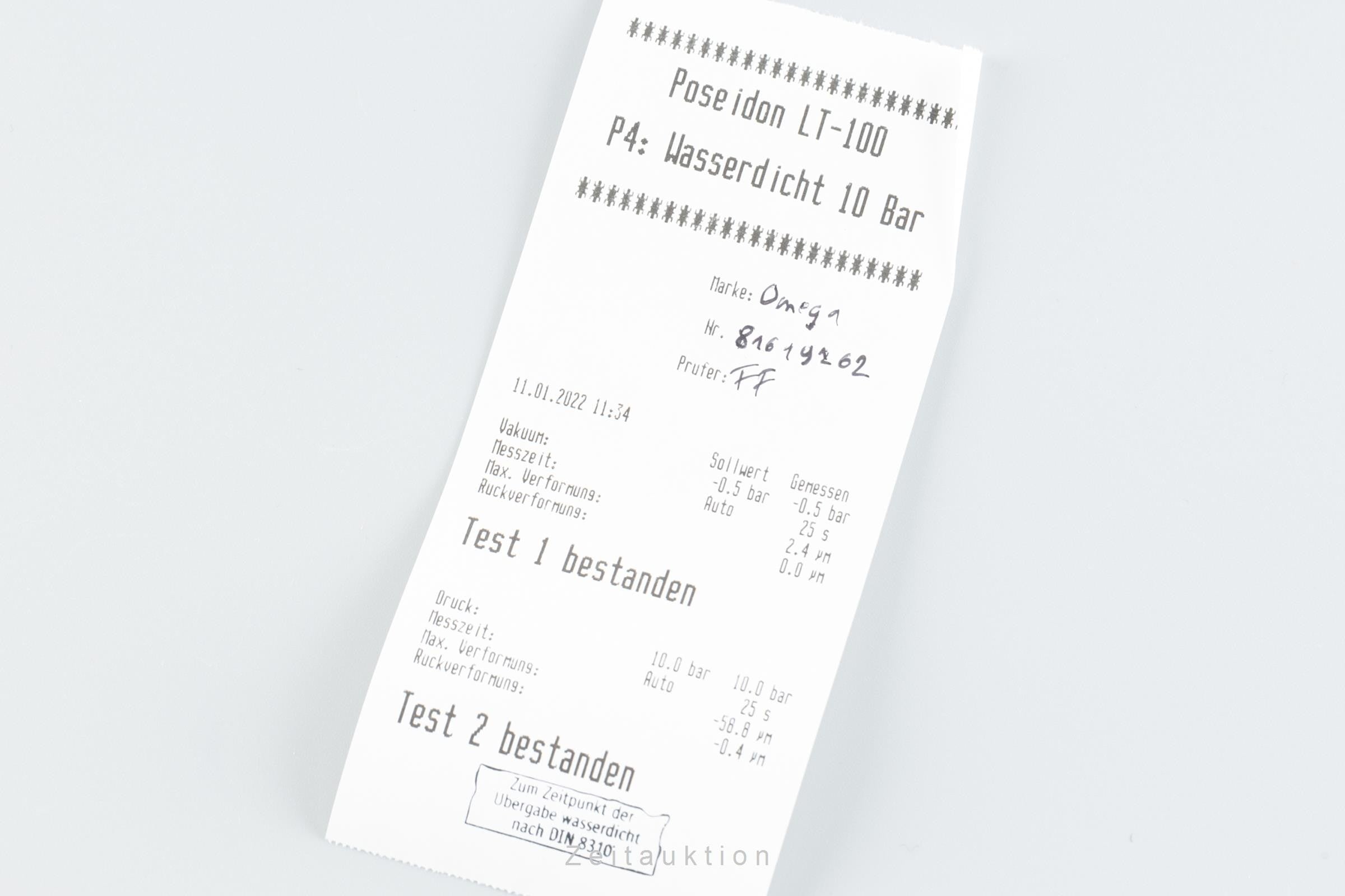 Omega Speedmaster Date chronographe acier automatique montre pour hommes 3211.31.00, 178.0055 LP: 7800EUR  [2111305]