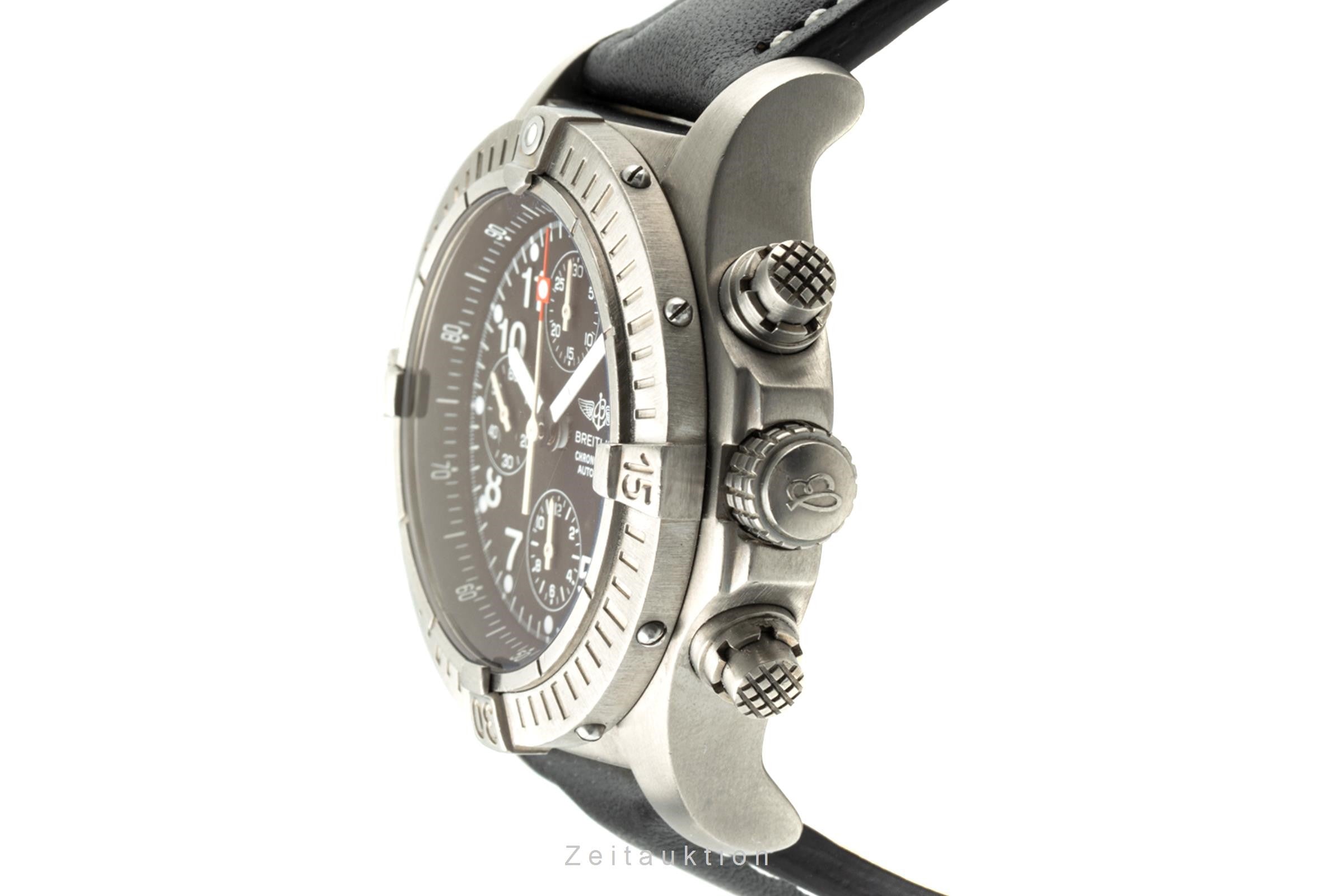 Breitling Avenger chronograph titanium automatic men's watch E13360 LP: 5100EUR  [2200311]