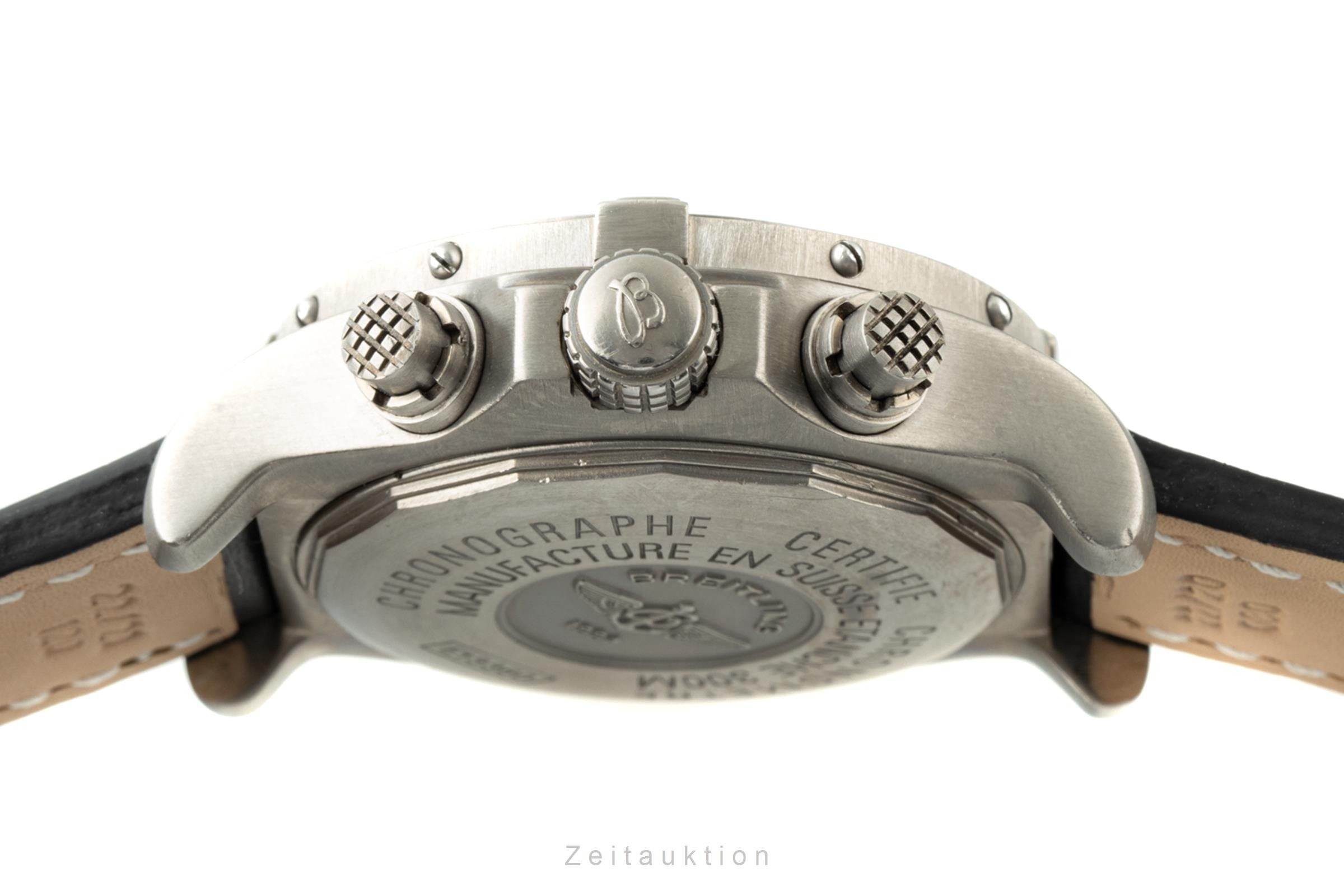 Breitling Avenger chronograph titanium automatic men's watch E13360 LP: 5100EUR  [2200311]