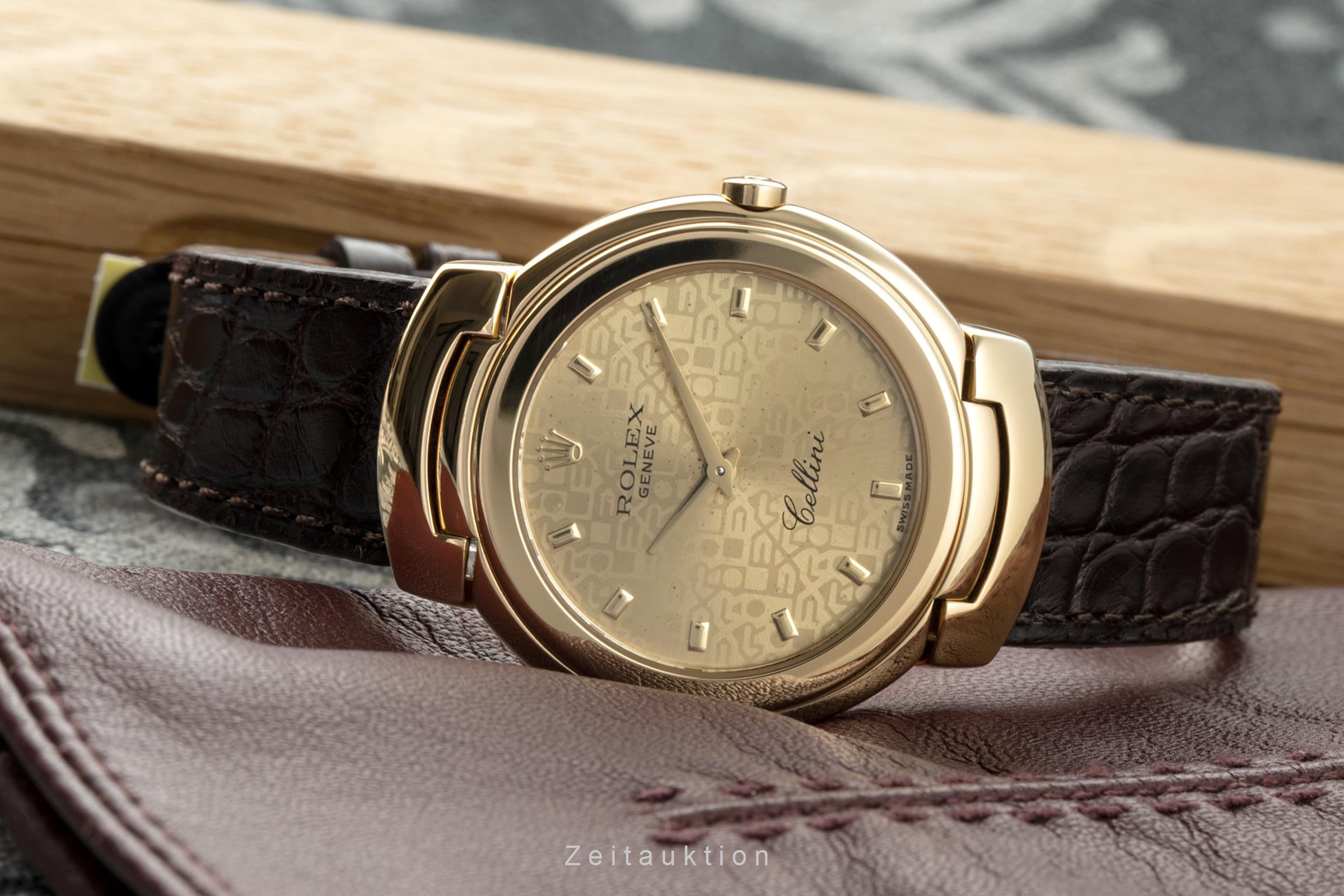 Rolex Cellini 18 ct gold quartz men's watch 6622  [2200561]