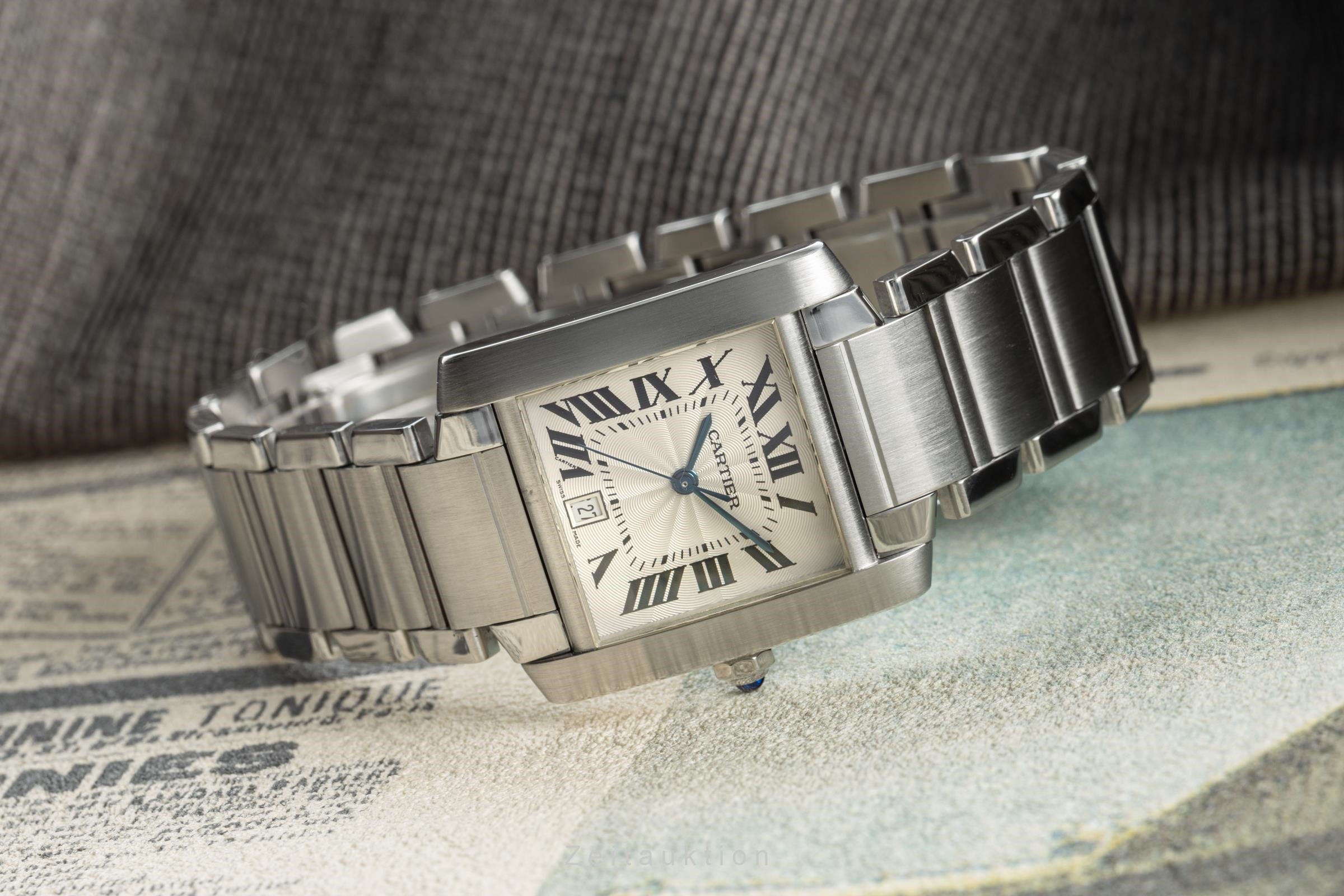 Cartier Tank Francaise Automatik Edelstahl Herrenuhr Ref. 2302 B&P VP: 4000 € [2200874]