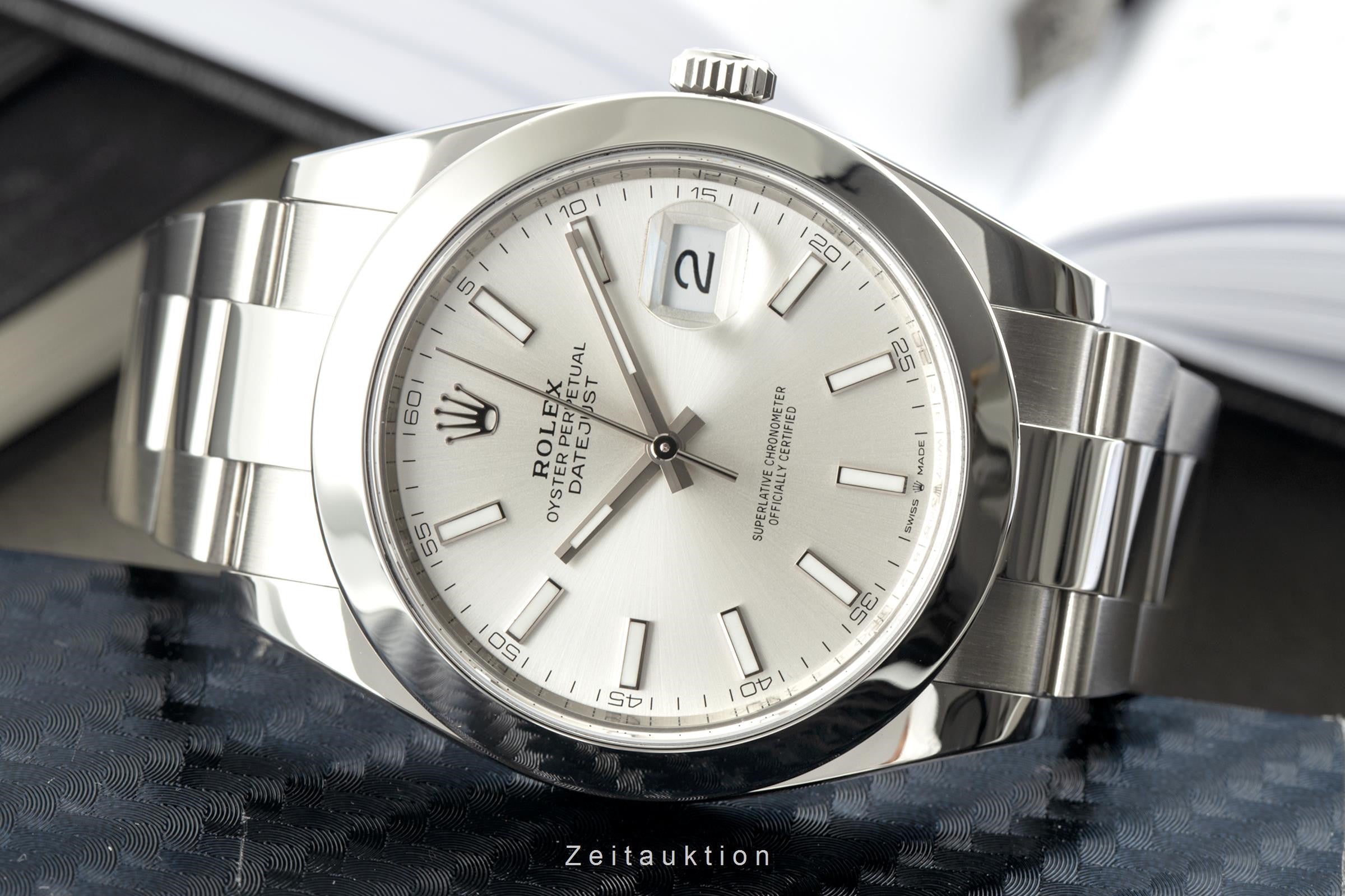 Rolex Datejust acciaio automatismo 3235 126300 2202134