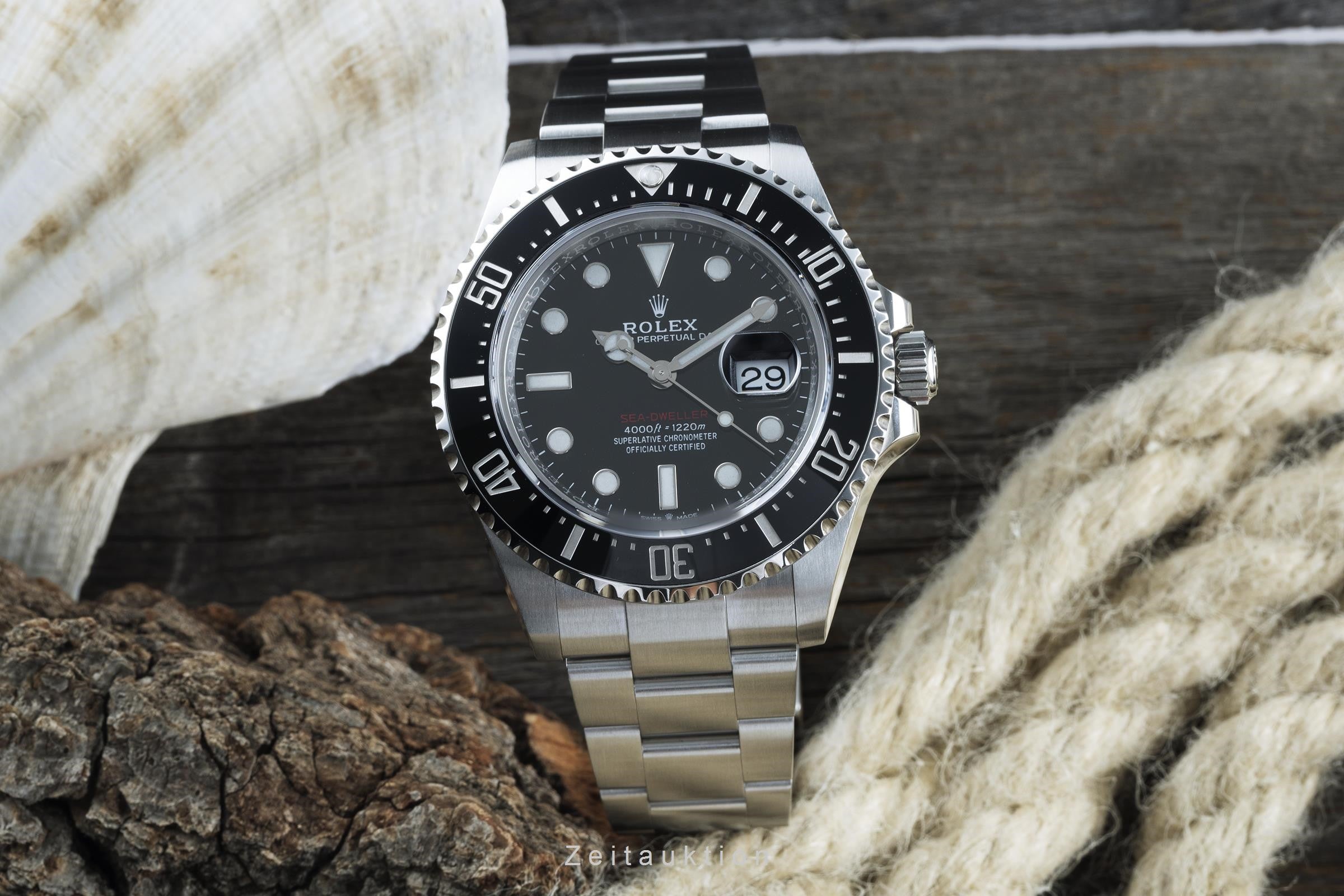 Rolex Sea-Dweller steel automatic men's watch 126600  [2202713]