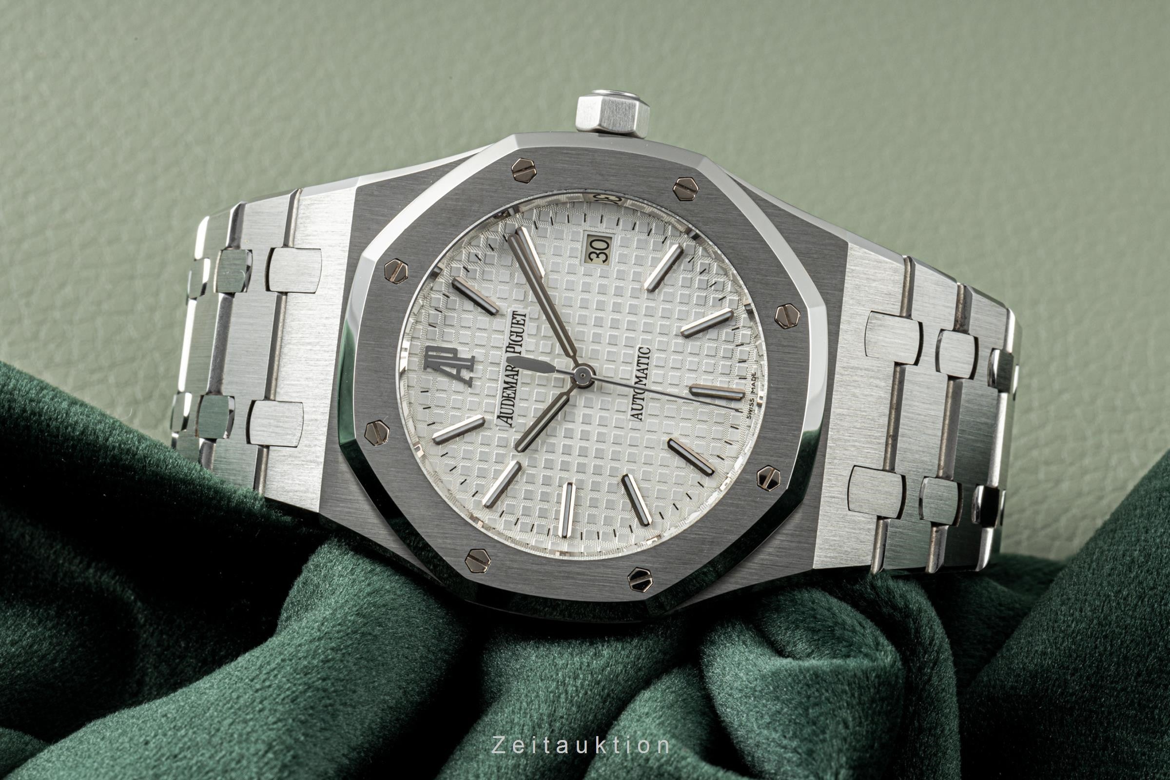 Audemars Piguet Royal Oak steel automatic men's watch 15300ST.OO.1220ST.01  [2203312]