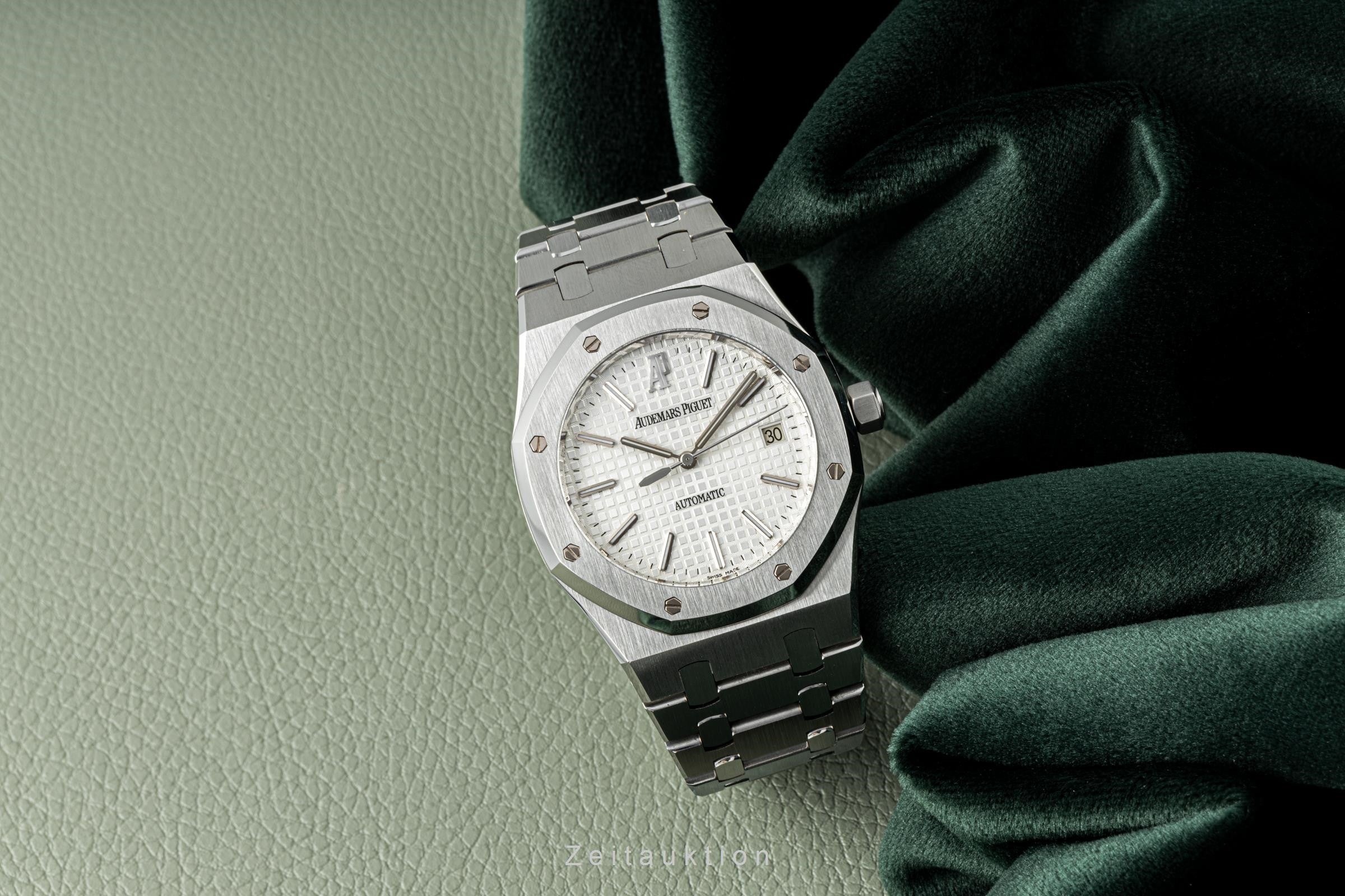 Audemars Piguet Royal Oak steel automatic men's watch 15300ST.OO.1220ST.01  [2203312]