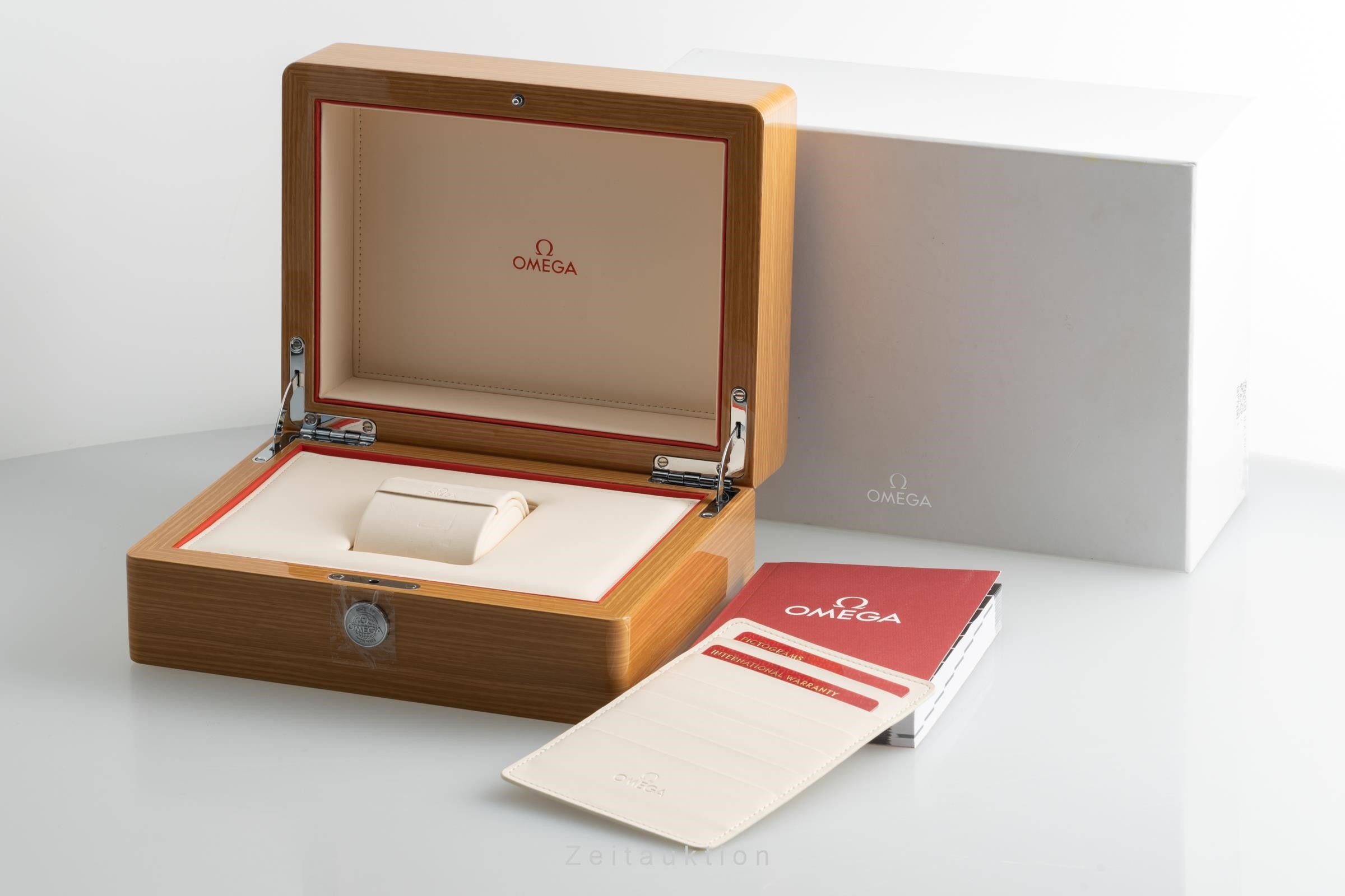 Omega Seamaster Planet Ocean 600M Co-Axial Ref 232.30.42.21.01.002 B&P VP: 6700€ [2204032]