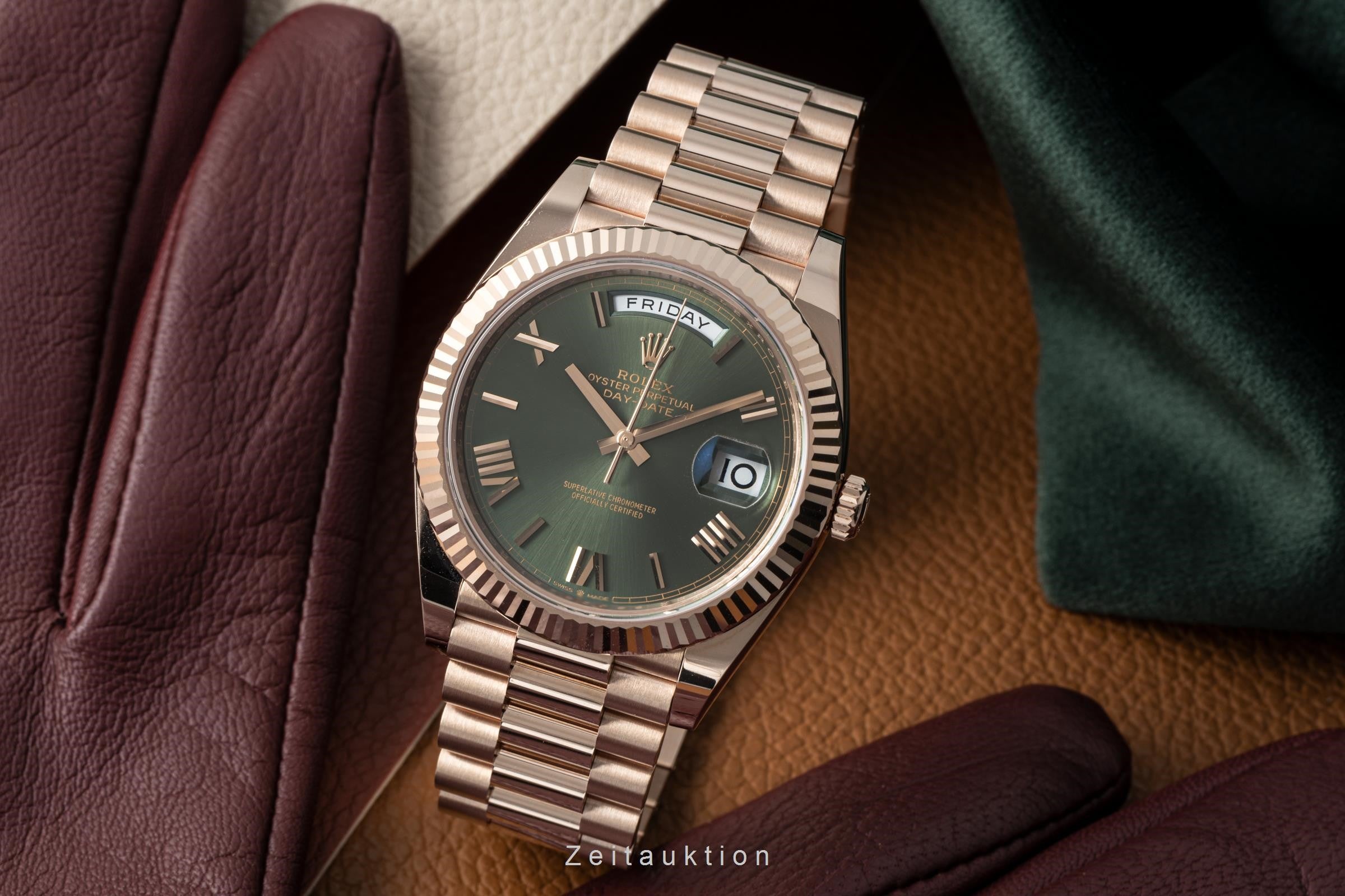 Rolex Day-Date 40 18K Roségold Herrenuhr Oyster Perpetual Ref. 228235 B&P 2022 [2204127]