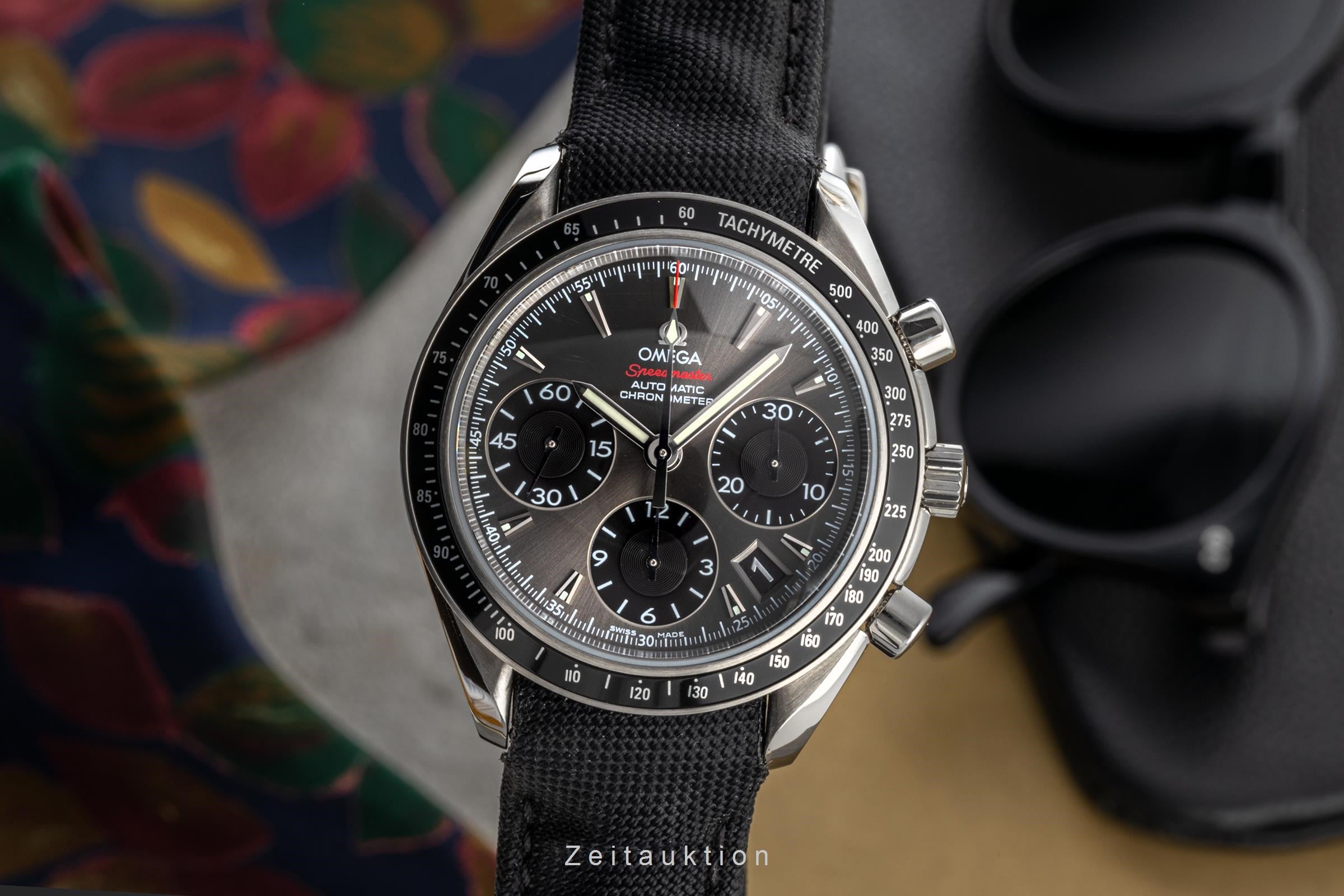 Omega Speedmaster chronograph steel automatic men's watch 323.32.40.40.06.001  [2205874]