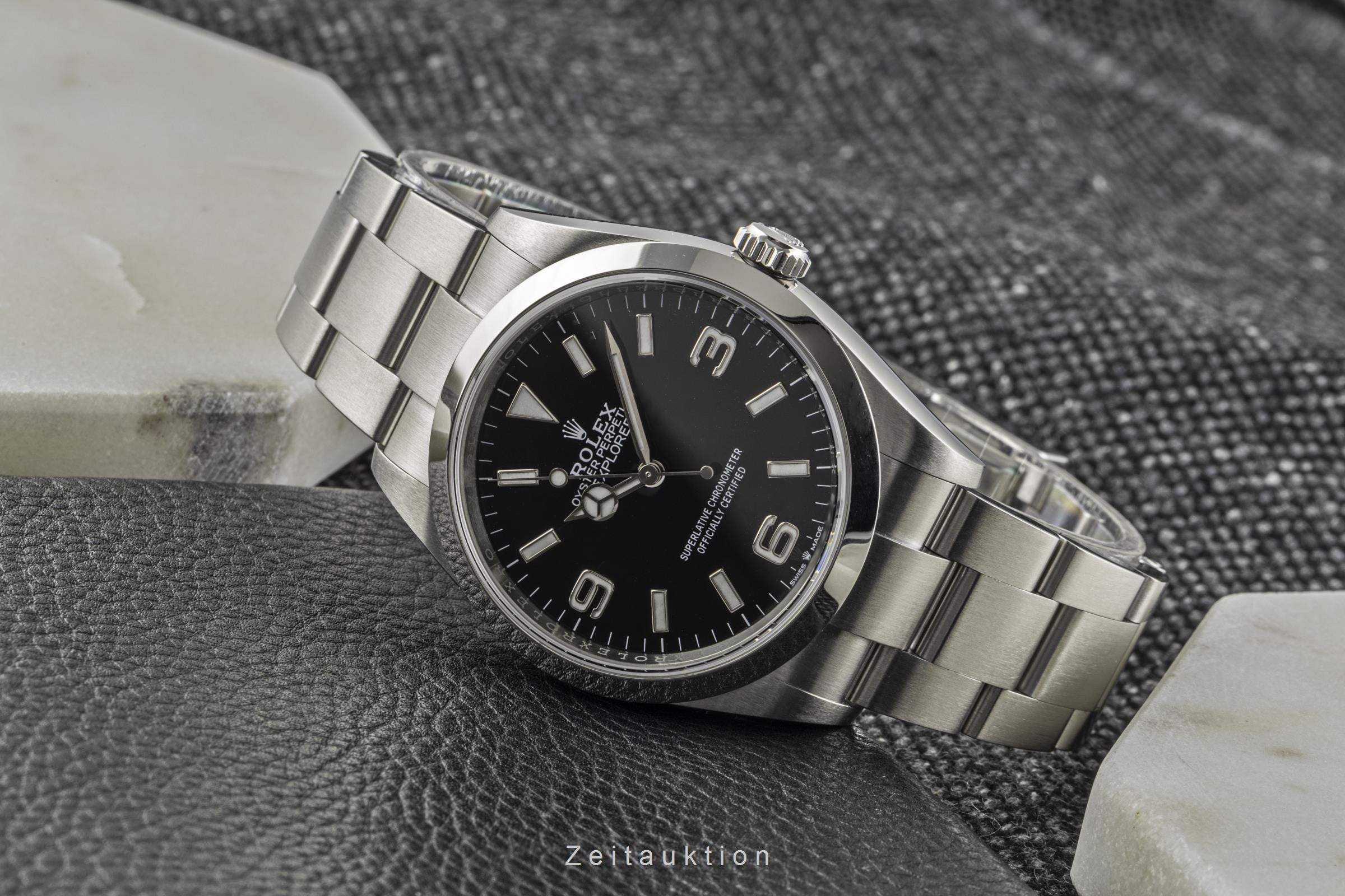 Rolex Explorer 36 Automatik Stahl Herrenuhr Oyster Perpetual Ref 124270 B&P 2022 [2206042]