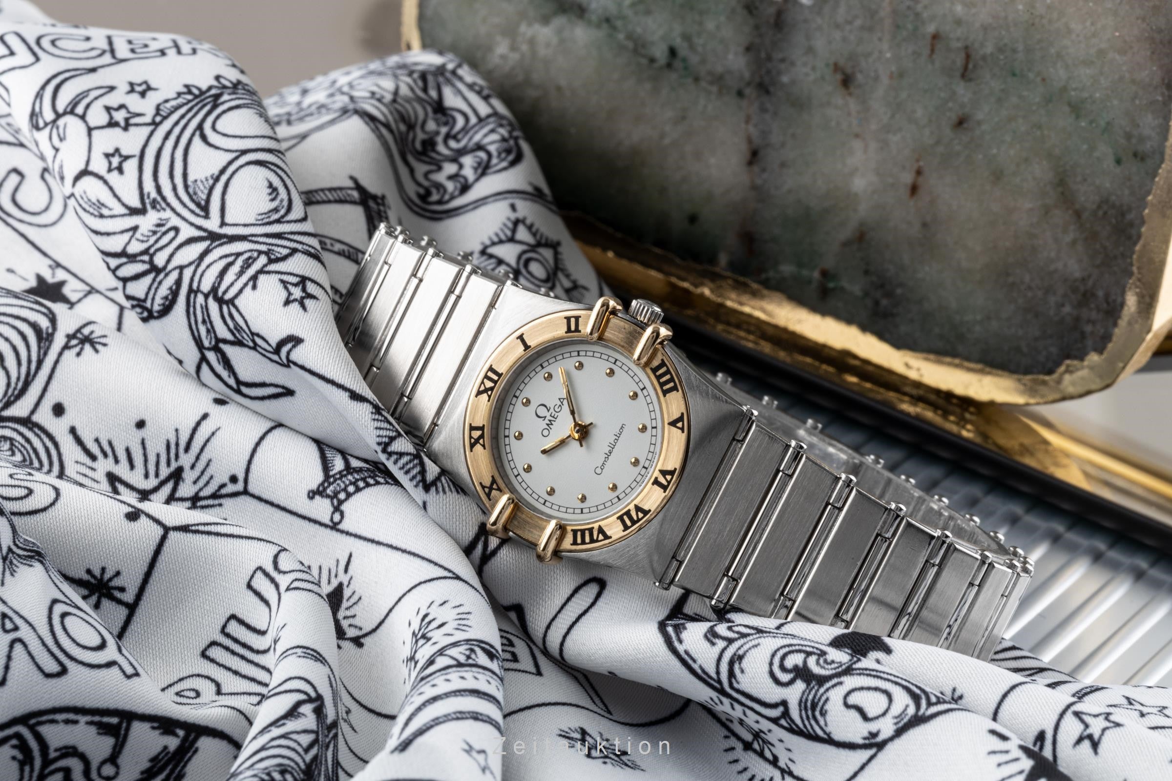 Omega Constellation steel / gold quartz women's watch 795.1076 LP: 3000EUR  [2206615]