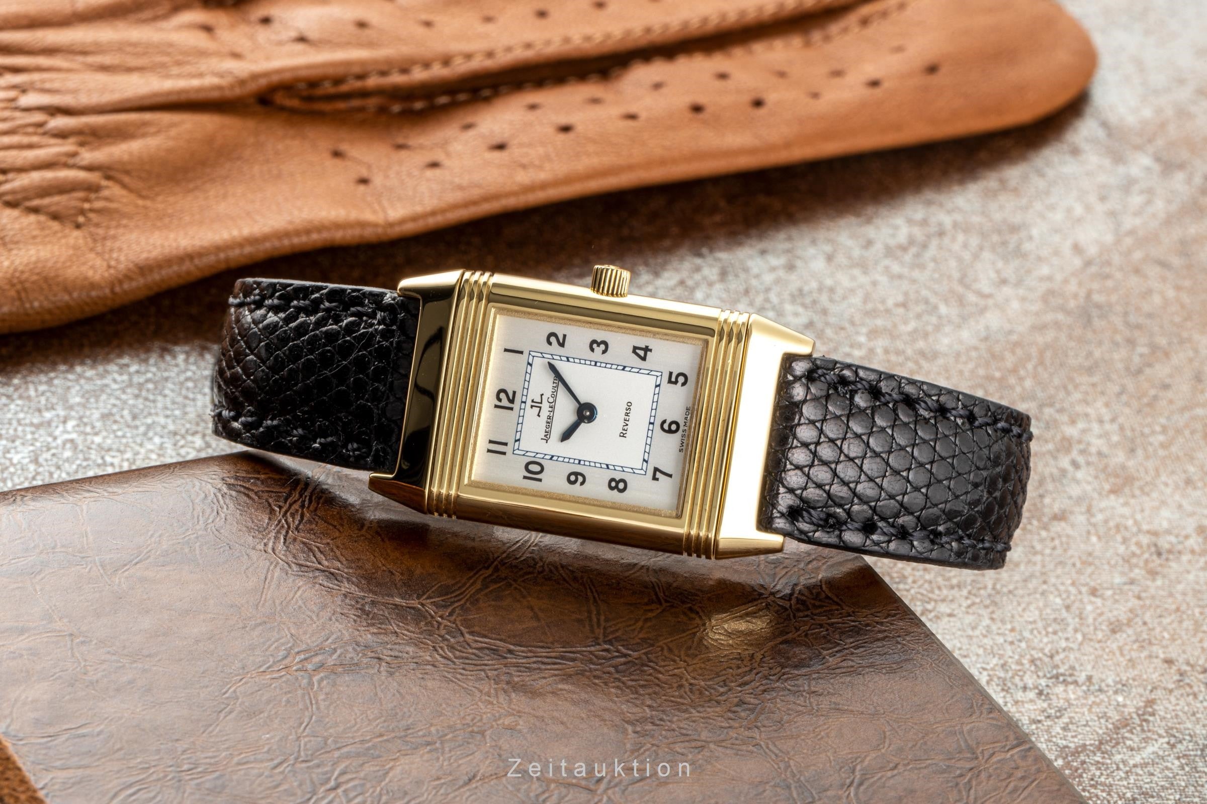 Jaeger LeCoultre Reverso 18 ct gold manual winding women's watch 260.1.86  [2207052]