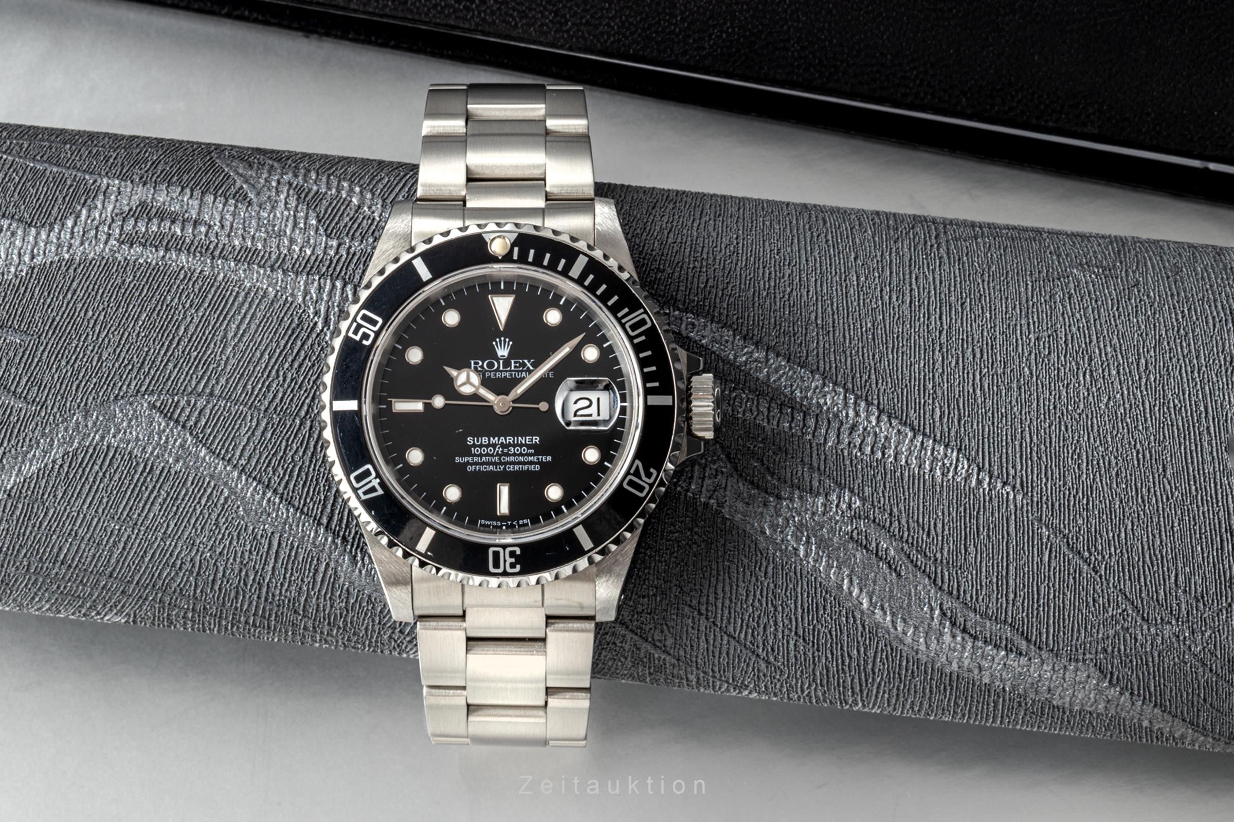 Rolex Submariner Date Oyster Perpetual Automatik Herrenuhr Edelstahl Ref. 16610 [2207349]