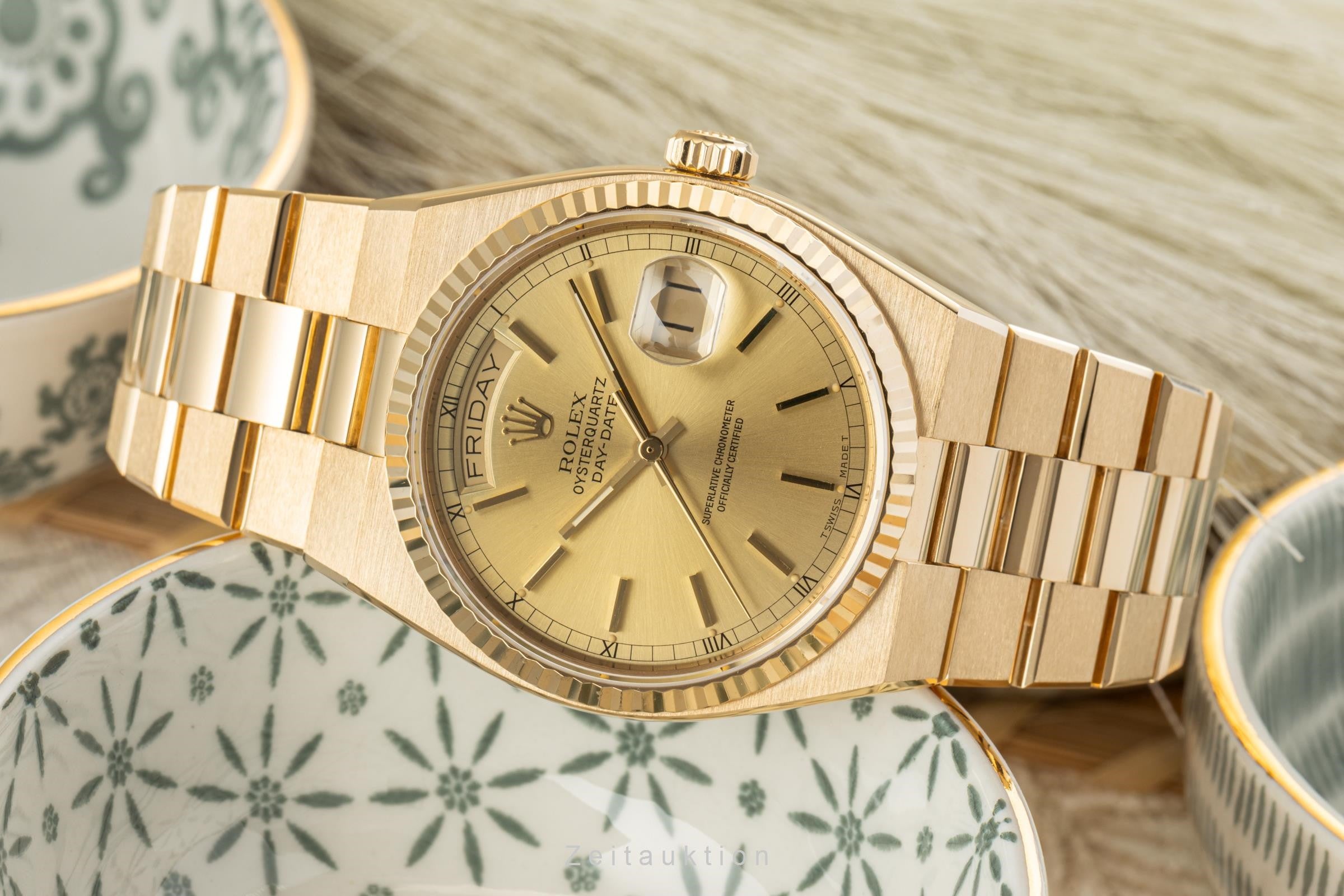 Rolex Day-Date Oysterquartz 18k (0,750) Gold Herrenuhr Ref. 19018 VP: 34400,- € [2207623]
