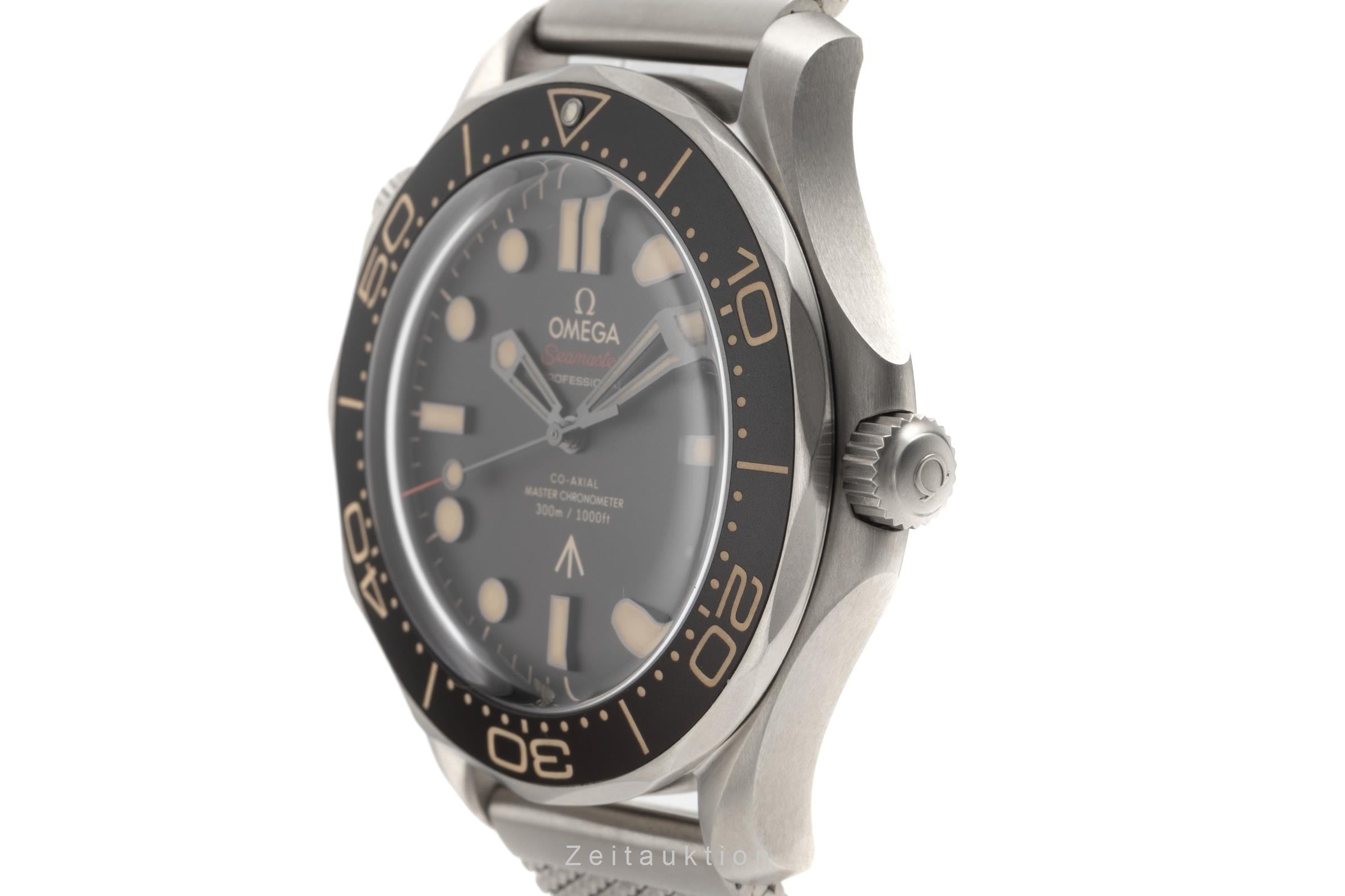 Omega Seamaster titanium automatic men's watch 210.90.42.20.01.001 LP: 10700EUR  [2300518]