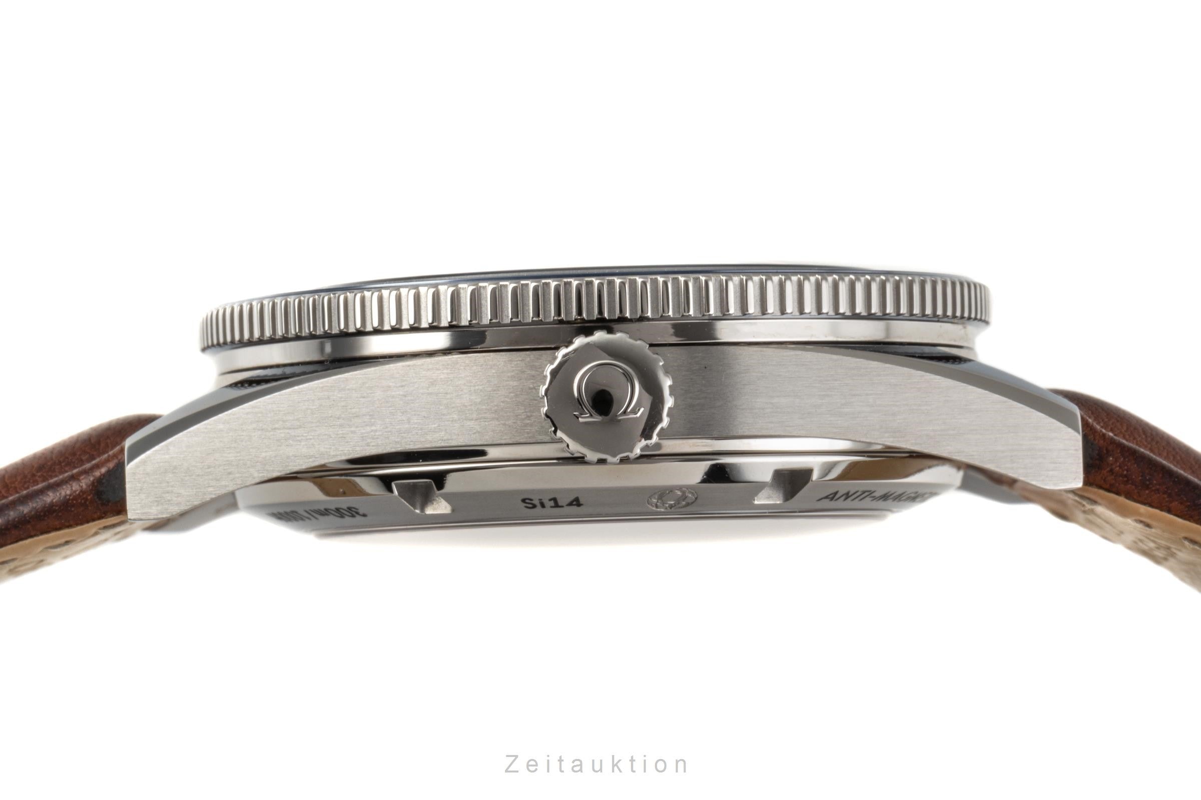 Omega Seamaster titanium automatic men's watch 233.92.41.21.03.001  [2300598]