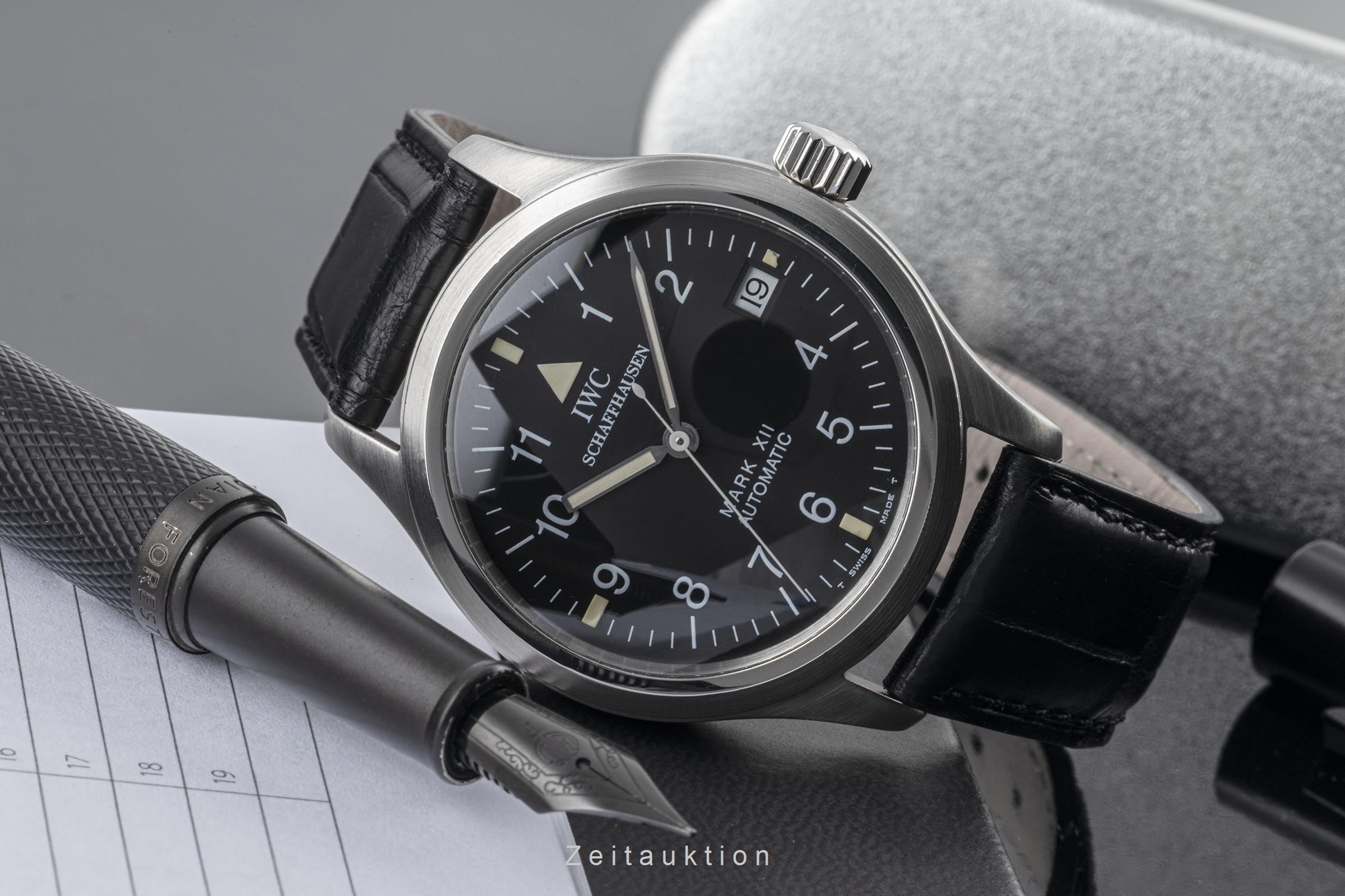 IWC Schaffhausen Pilot Mark XII Automatik Stahl Herrenuhr Ref. IW3241 [2300621]