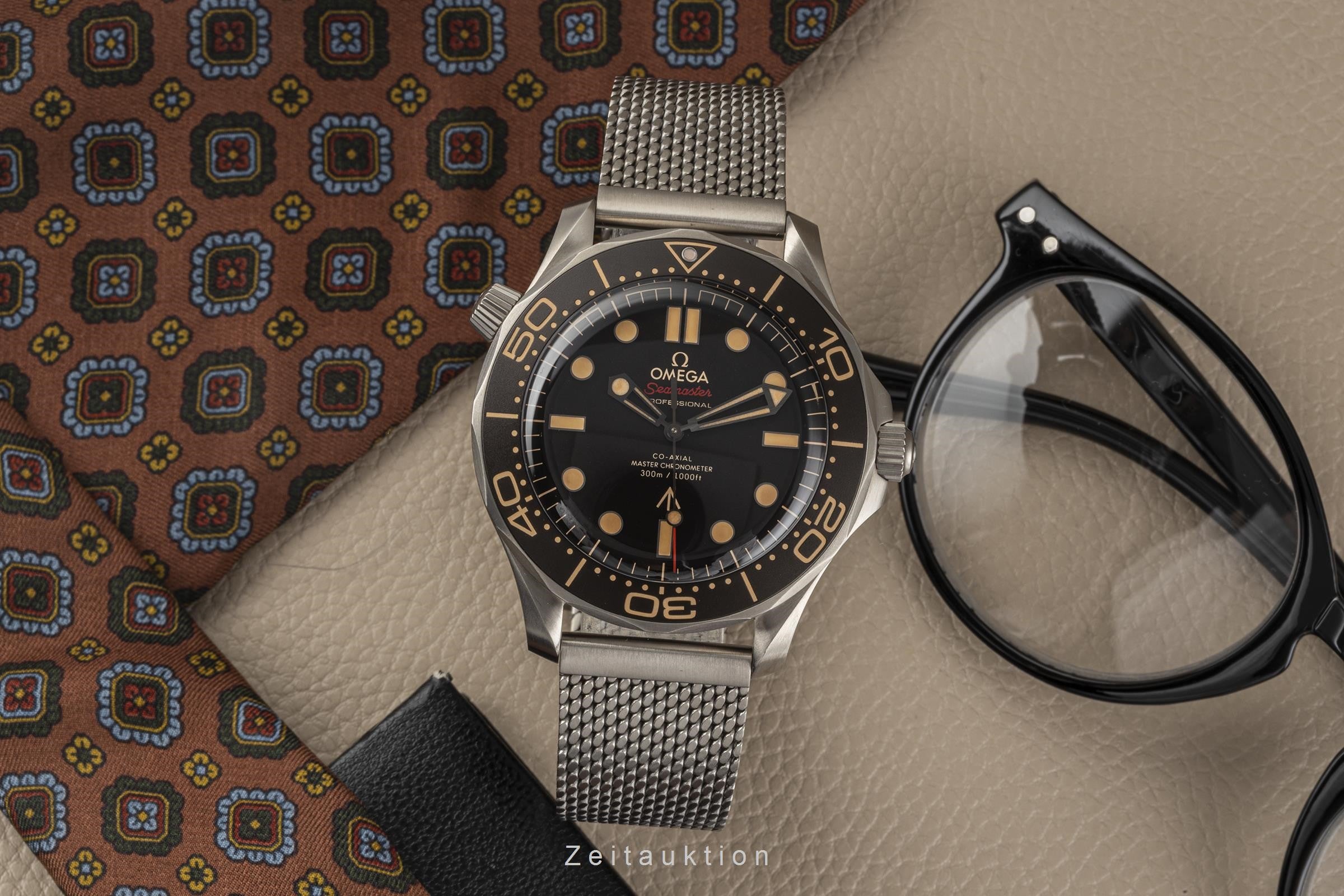 Omega Seamaster titanium automatic men's watch 210.90.42.20.01.001 LP: 10700EUR  [2300809]