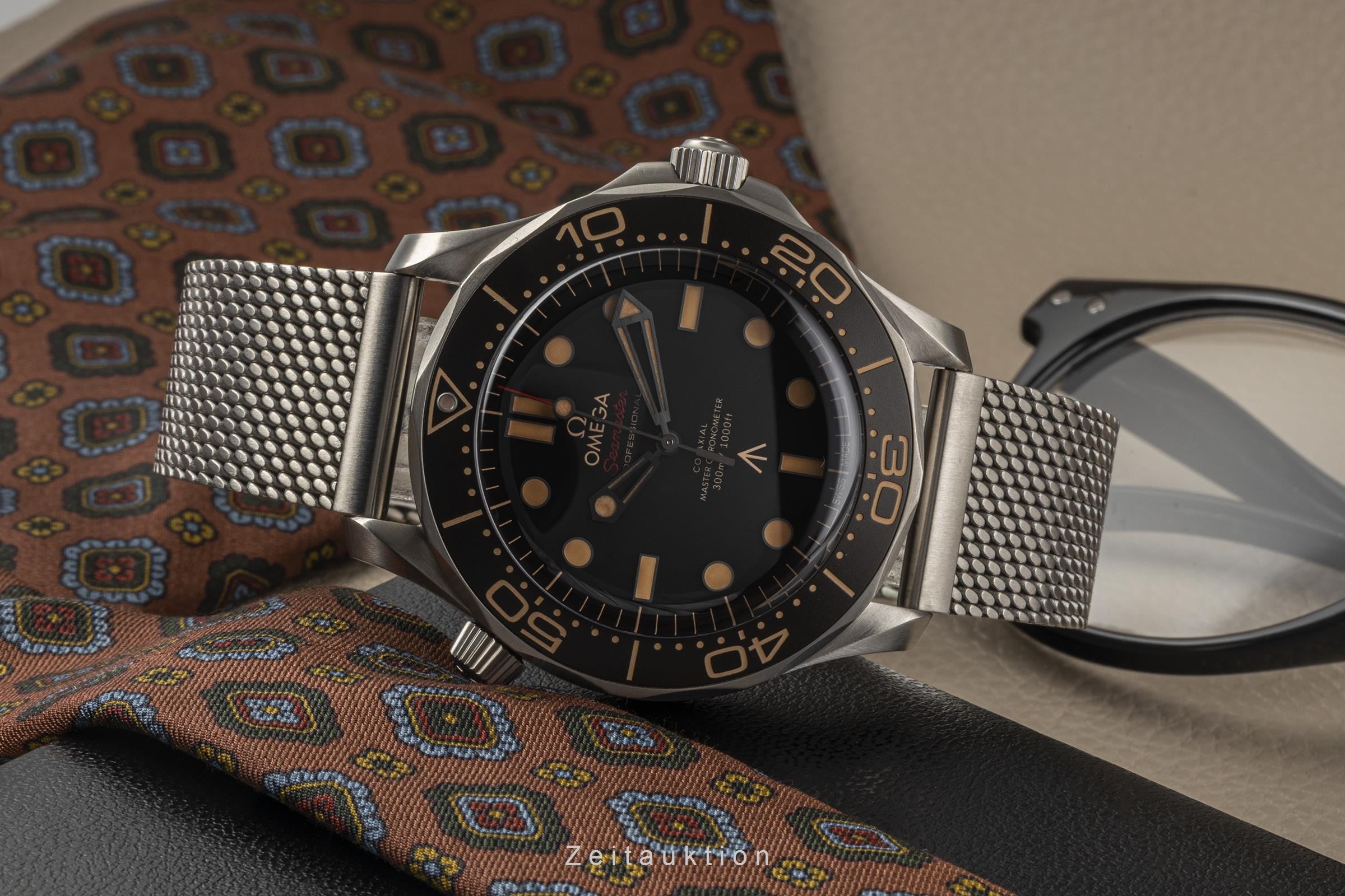 Omega Seamaster titanium automatic men's watch 210.90.42.20.01.001 LP: 10700EUR  [2300809]