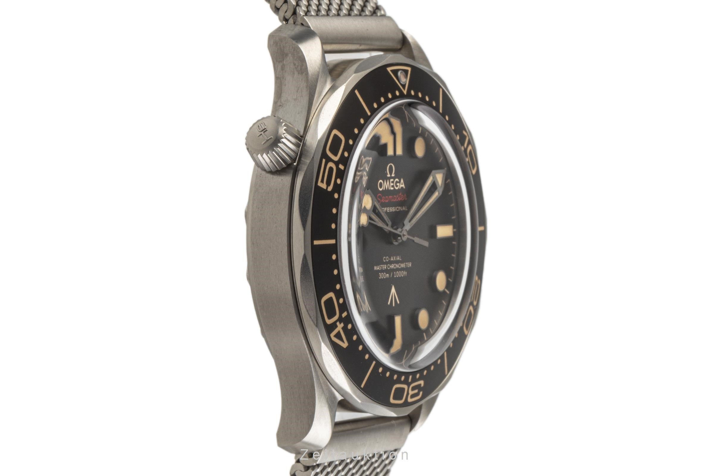 Omega Seamaster titanium automatic men's watch 210.90.42.20.01.001 LP: 10700EUR  [2300809]