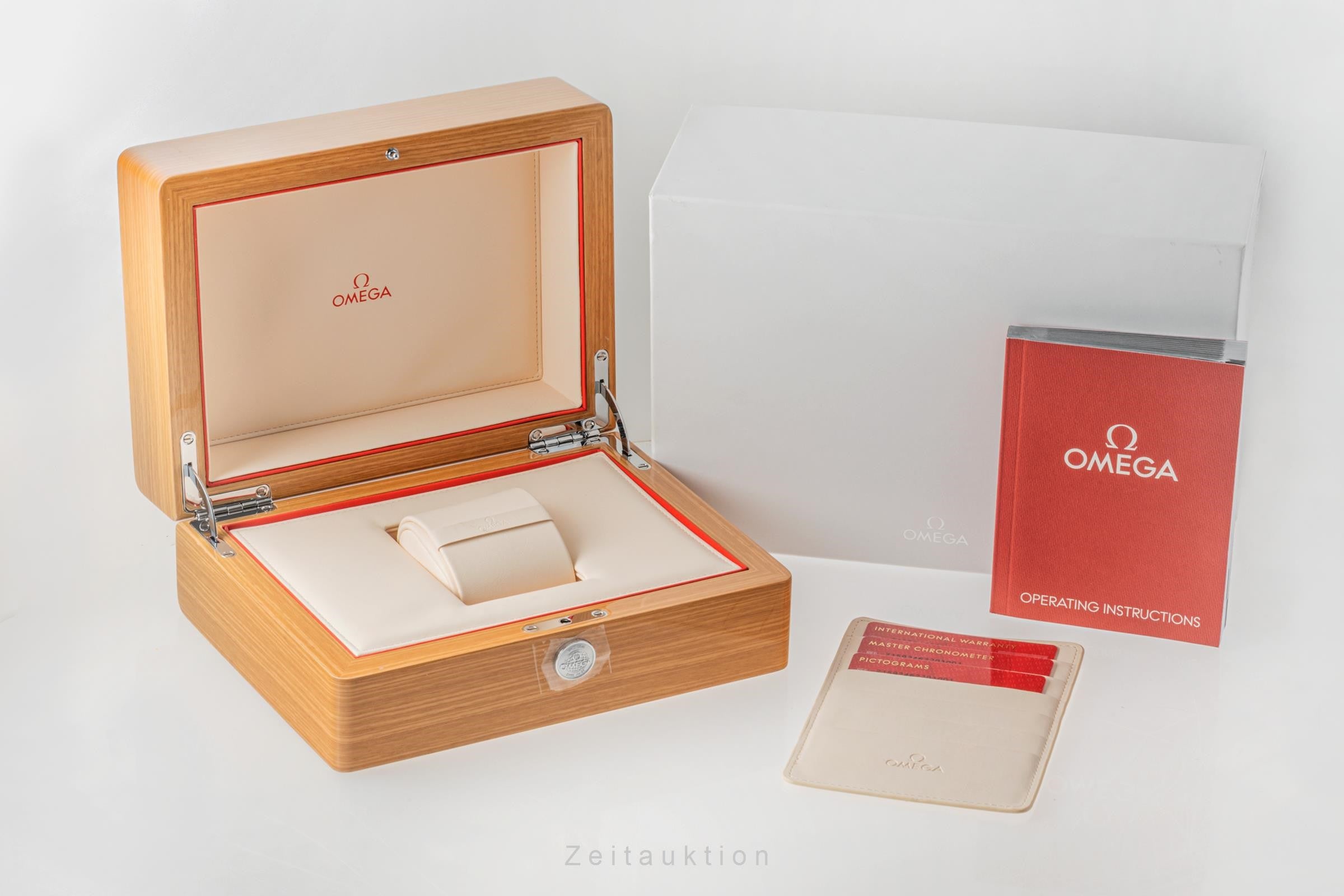 Omega Seamaster Planet Ocean GMT Deep Black 215.92.46.22.01.001 NP: 13100,- € [2300847]