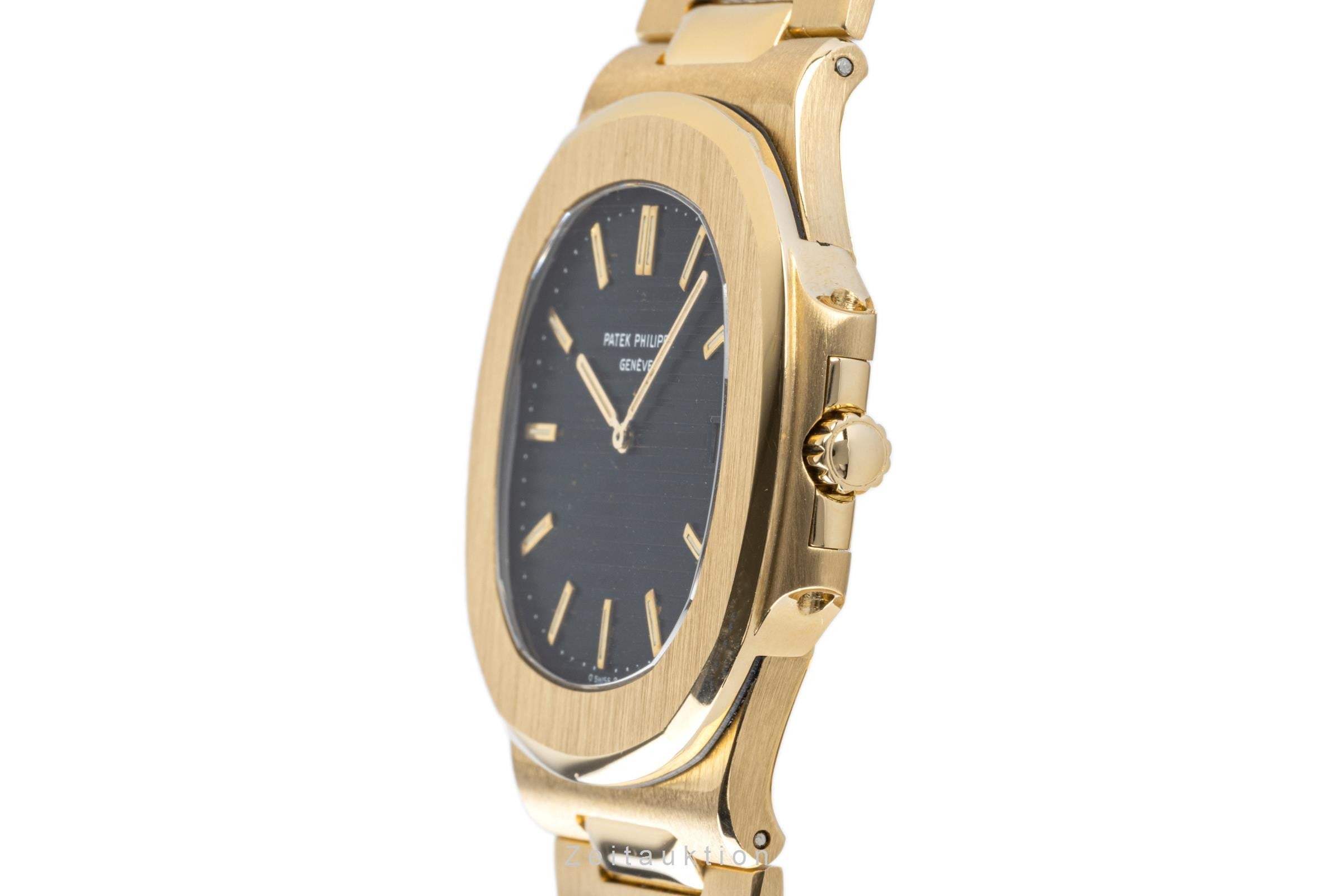 Patek Philippe Nautilus 18 ct gold automatic men's watch 3700/11J  [2300998]