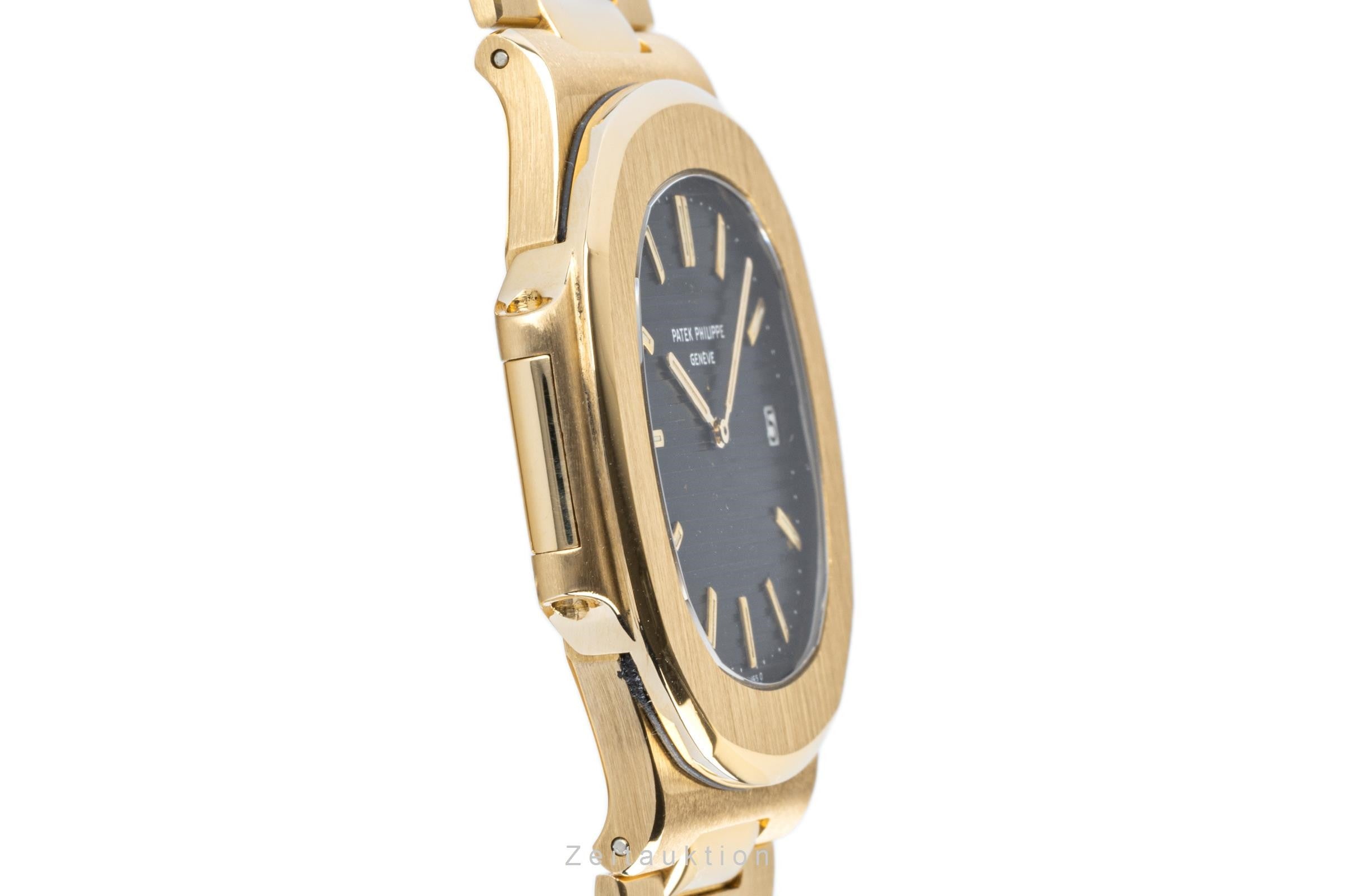 Patek Philippe Nautilus 18 ct gold automatic men's watch 3700/11J  [2300998]